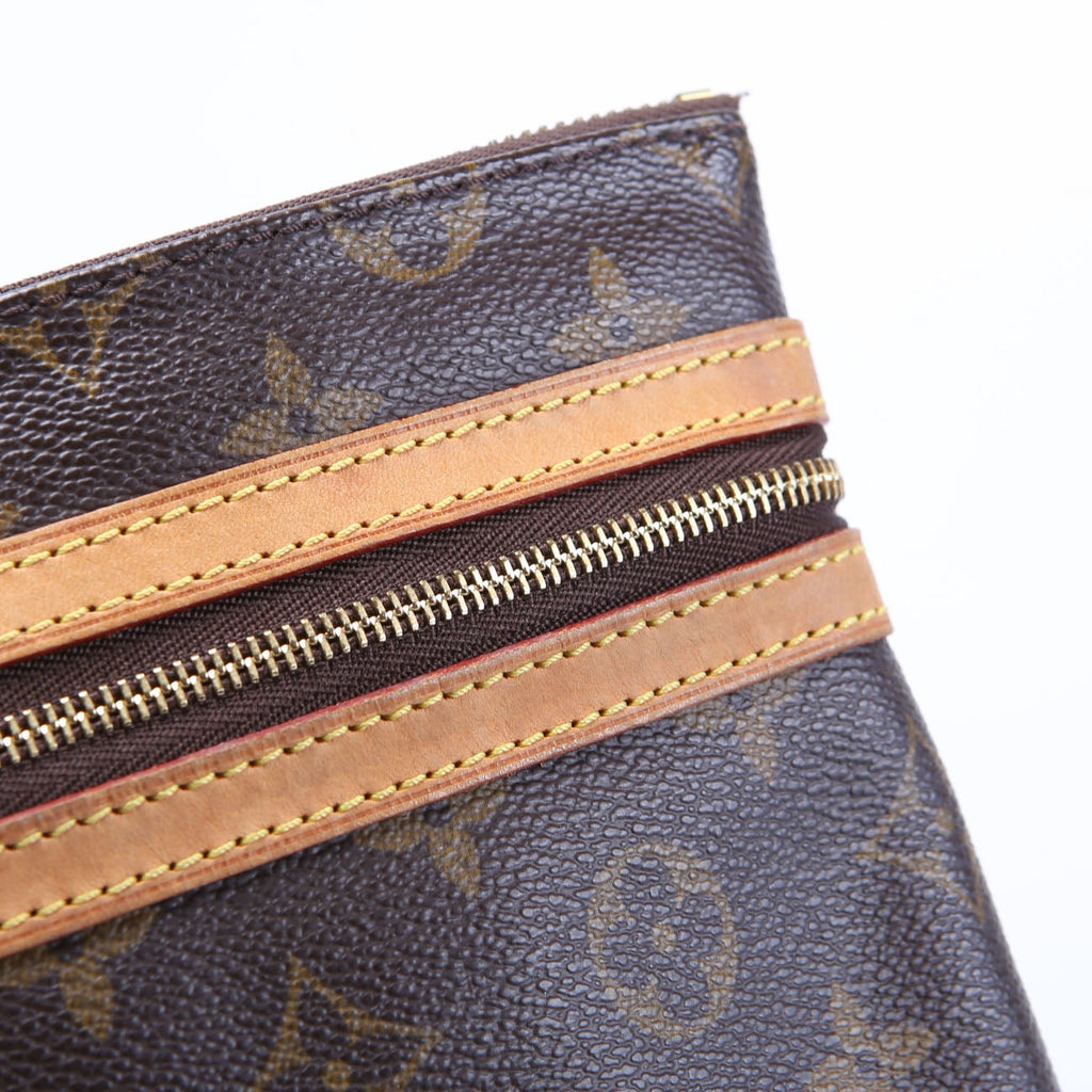 Louis Vuitton Pochette Bosphore Monogram