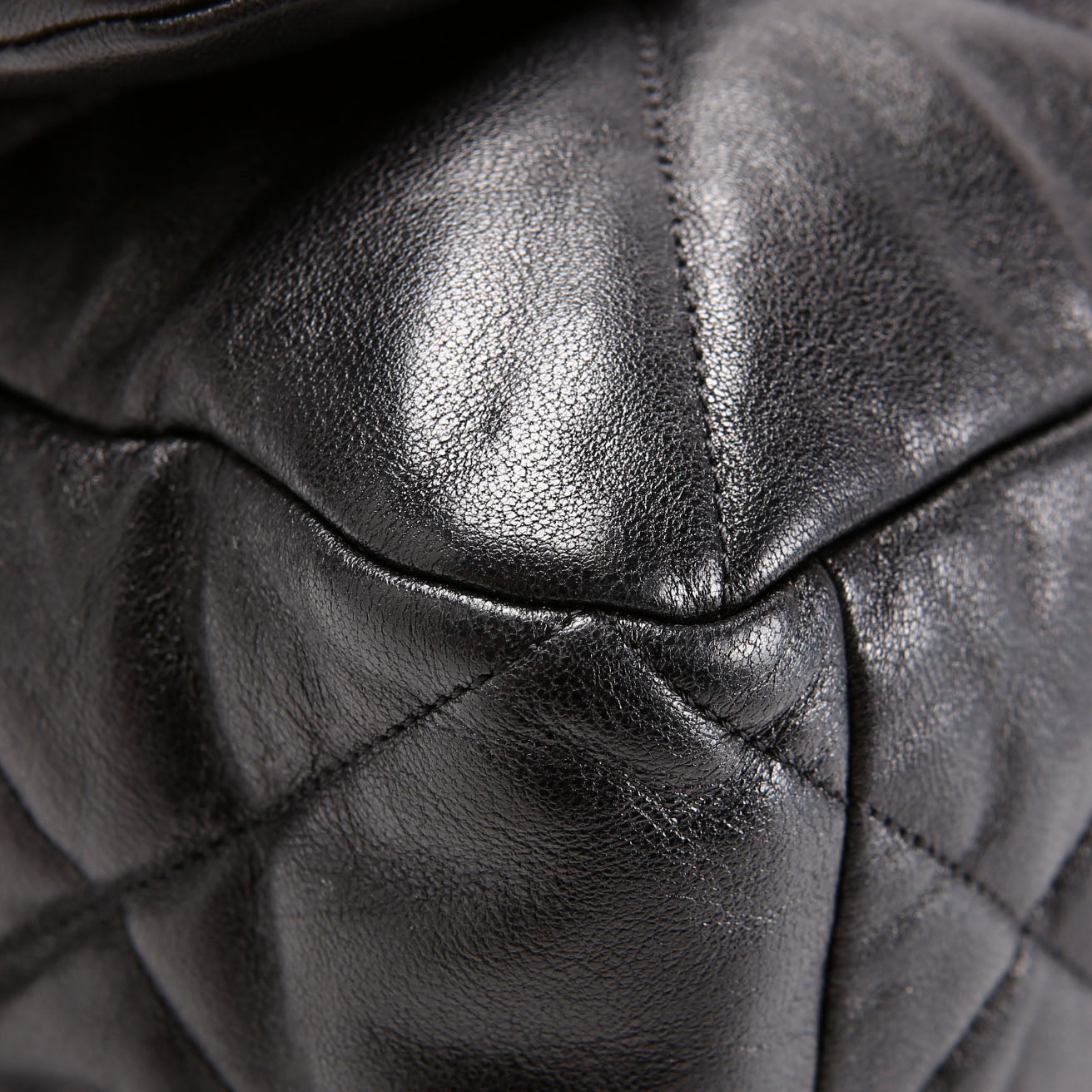 Chanel Quilted Goatskin 19 Maxi Flap 29M