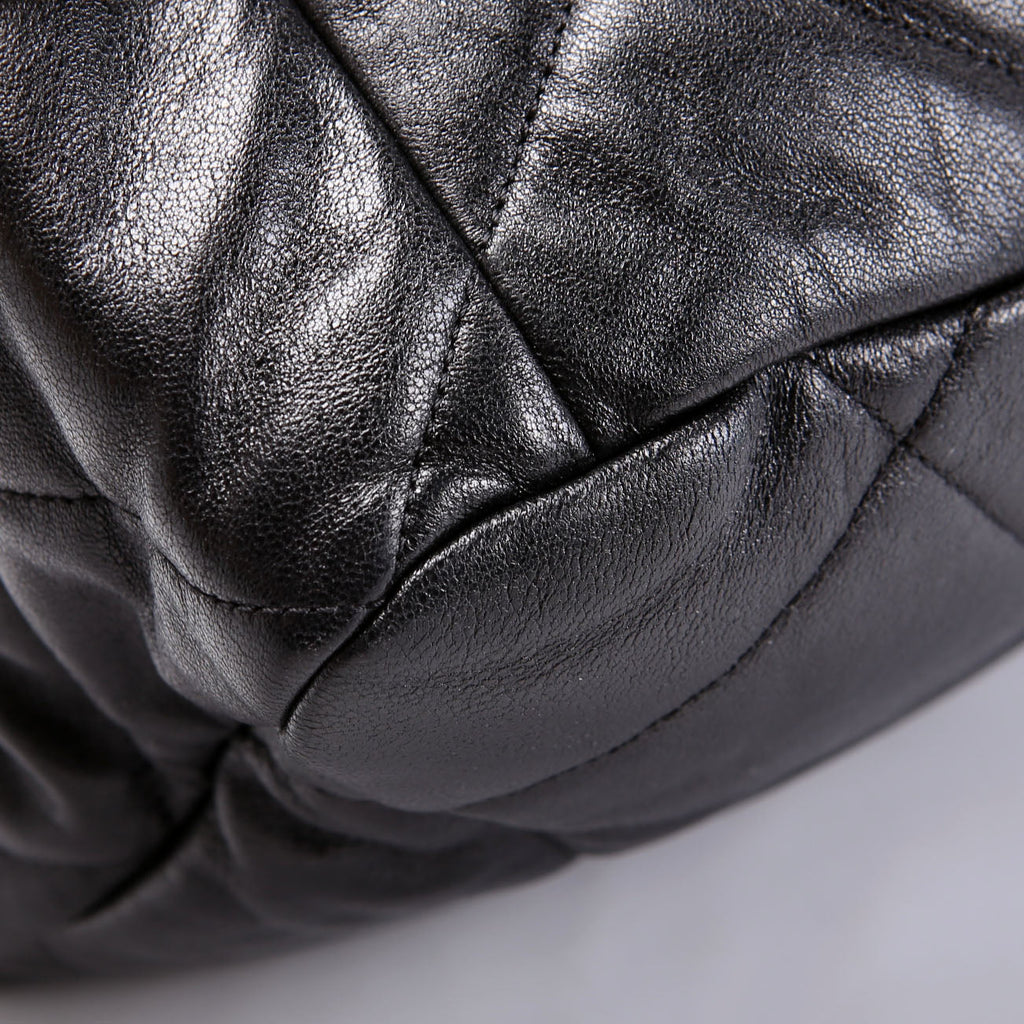 Chanel Quilted Goatskin 19 Maxi Flap 29M
