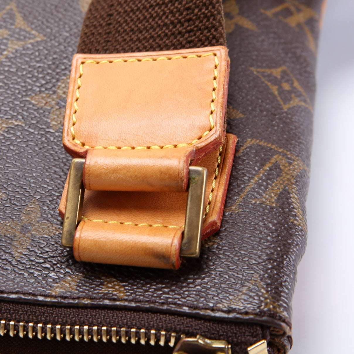 Louis Vuitton Pochette Bosphore Monogram