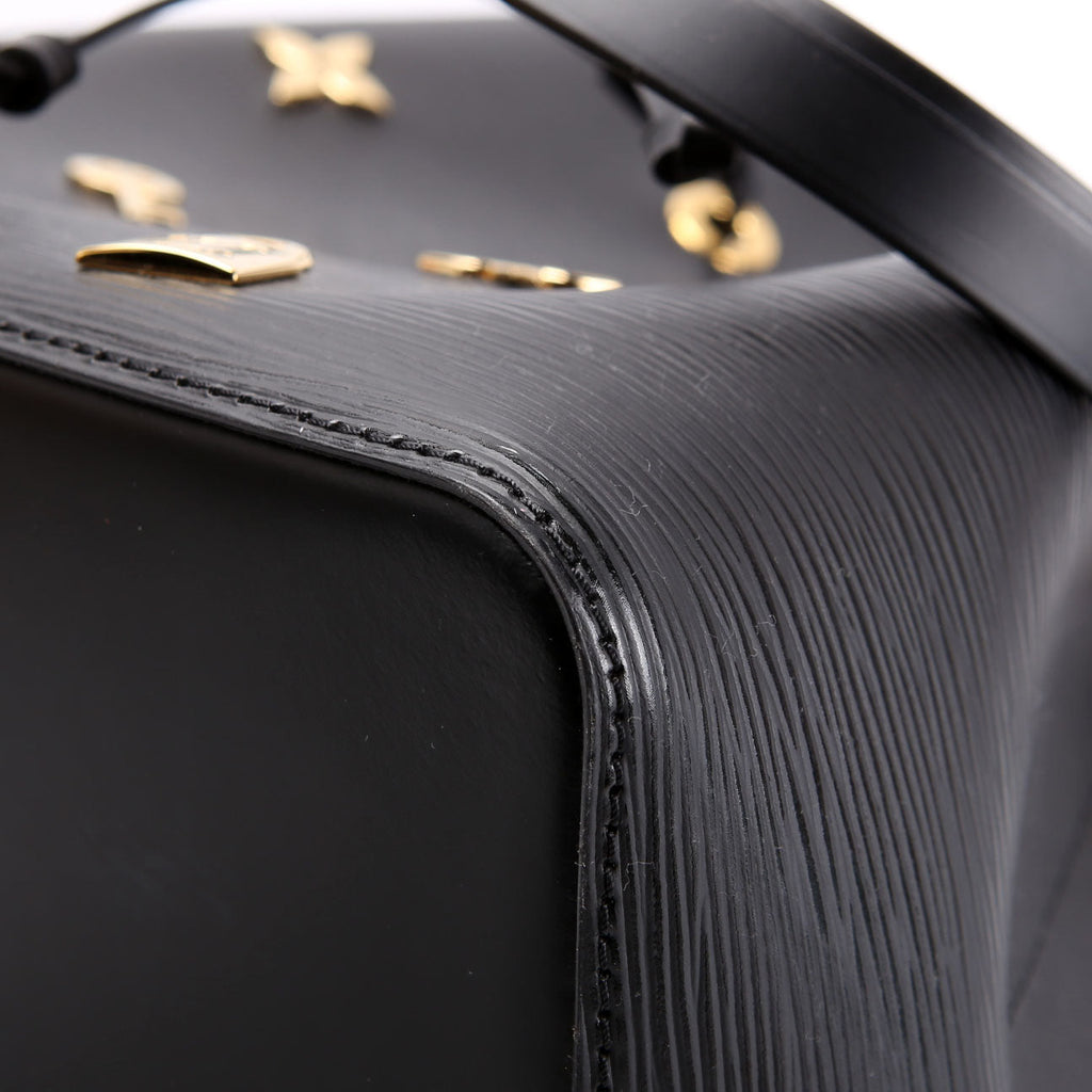 Louis Vuitton Neonoe Epi Lock Lock Black