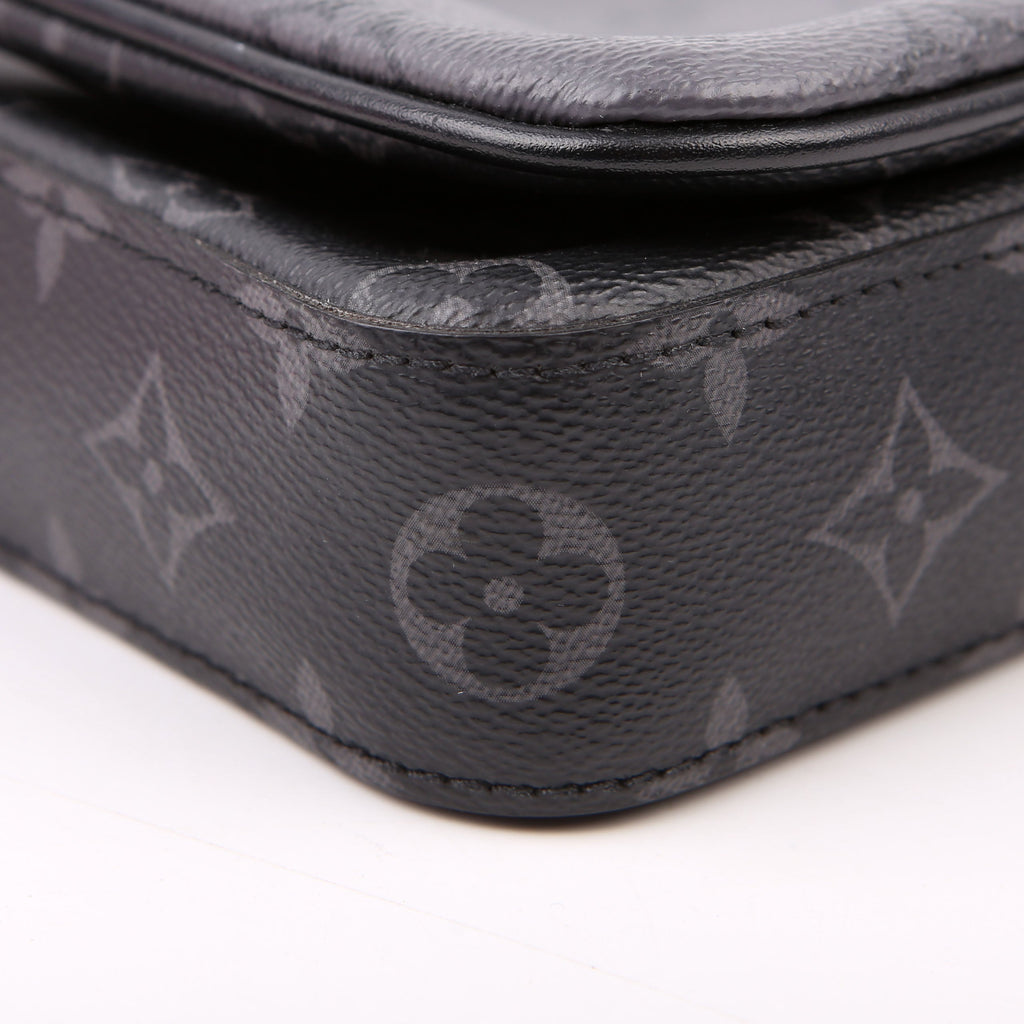 Louis Vuitton Trio Messenger Reverse Monogram Eclipse