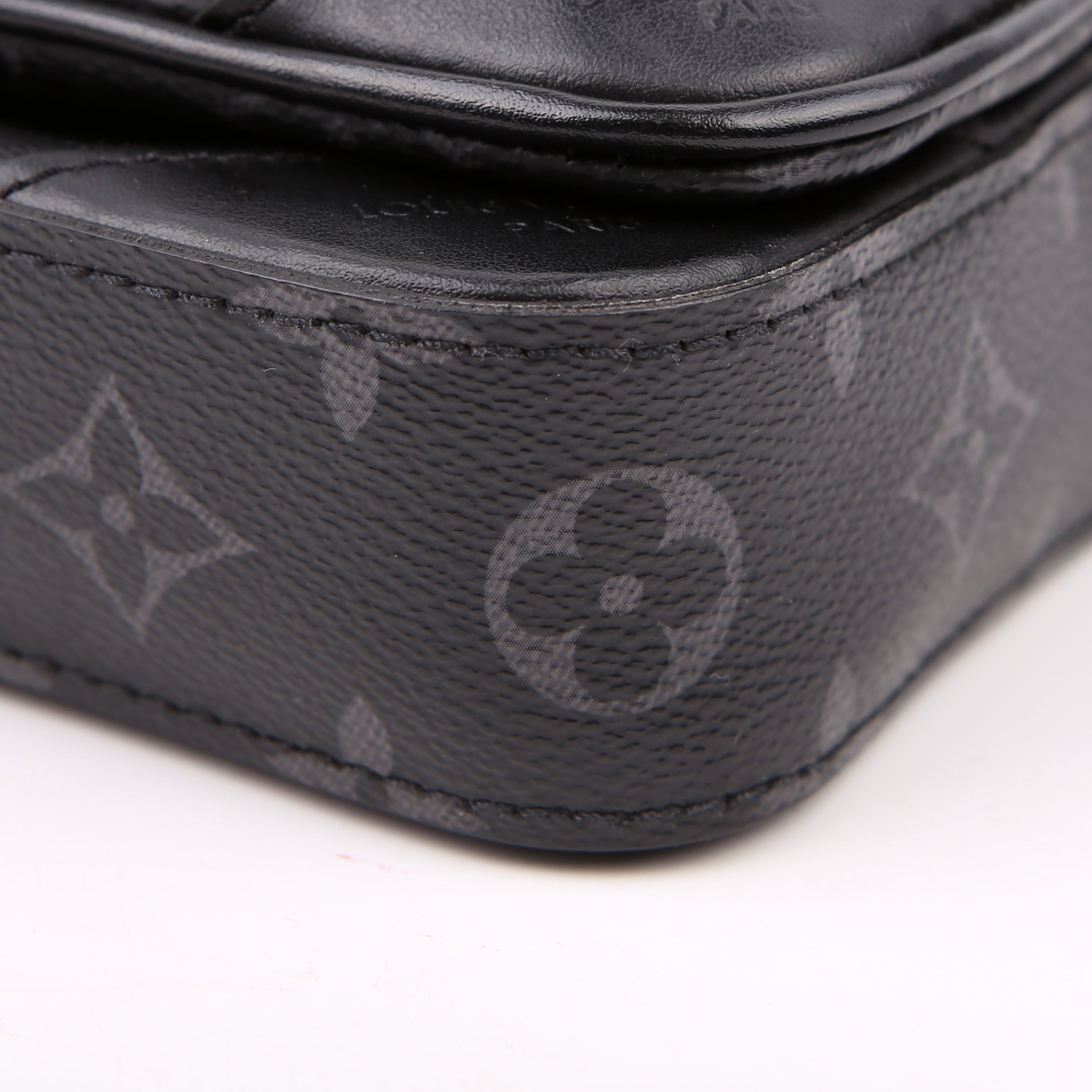 Louis Vuitton Trio Messenger Reverse Monogram Eclipse