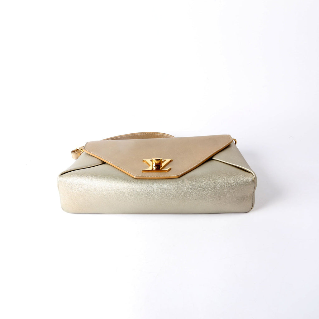 Louis Vuitton Love Note Chain Clutch Calfskin Gold