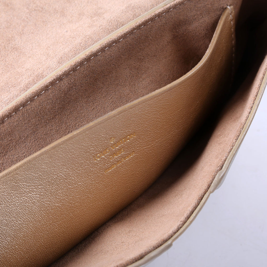 Louis Vuitton Love Note Chain Clutch Calfskin Gold