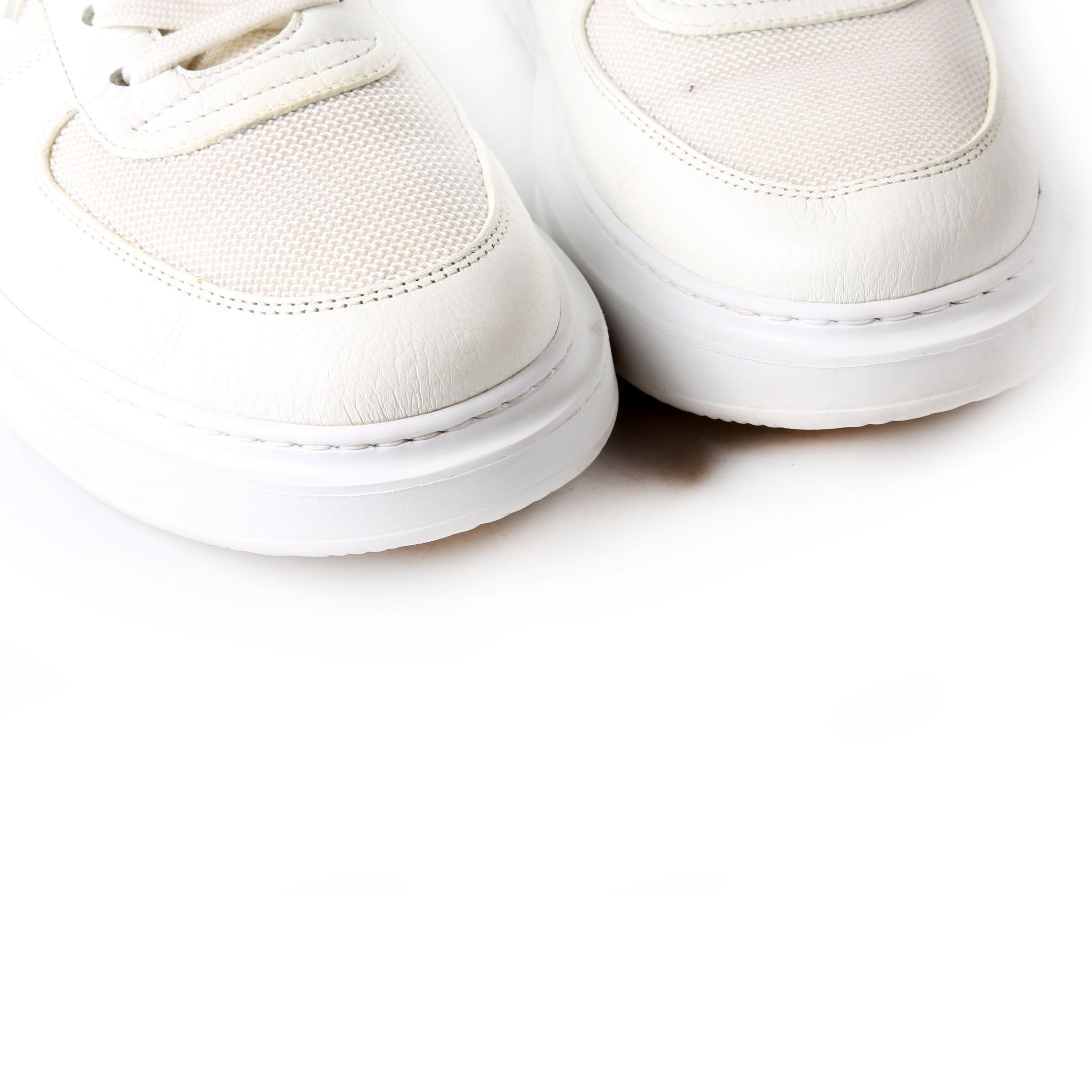 Louis Vuitton Beverly Hills Sneakers Size 41 (Mens 9.5) White/Red