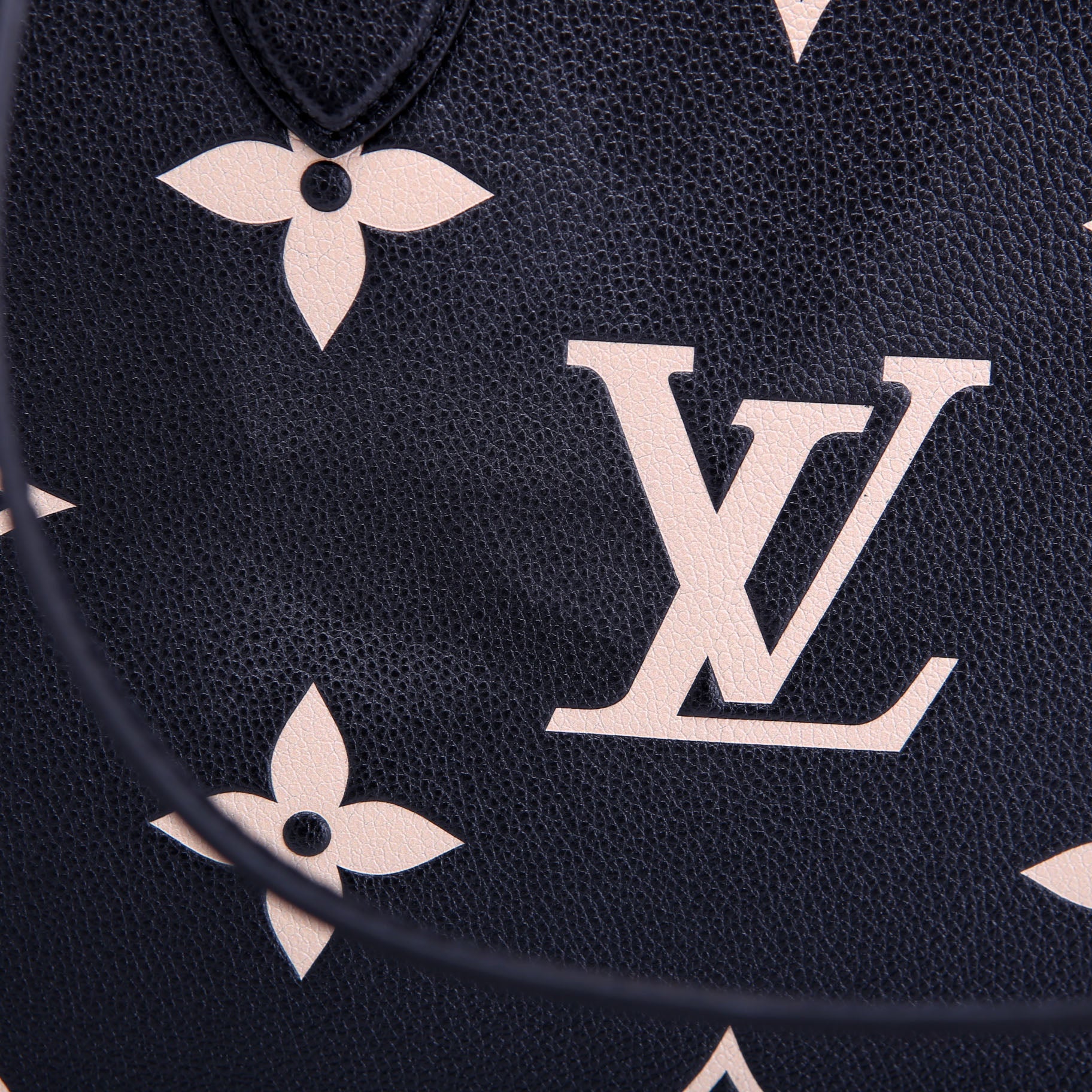 Louis Vuitton ONTHEGO MM Bicolor Empreinte Black/Beige