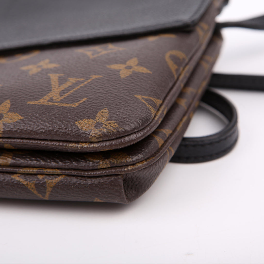 Louis Vuitton Pochette Twice Monogram Black