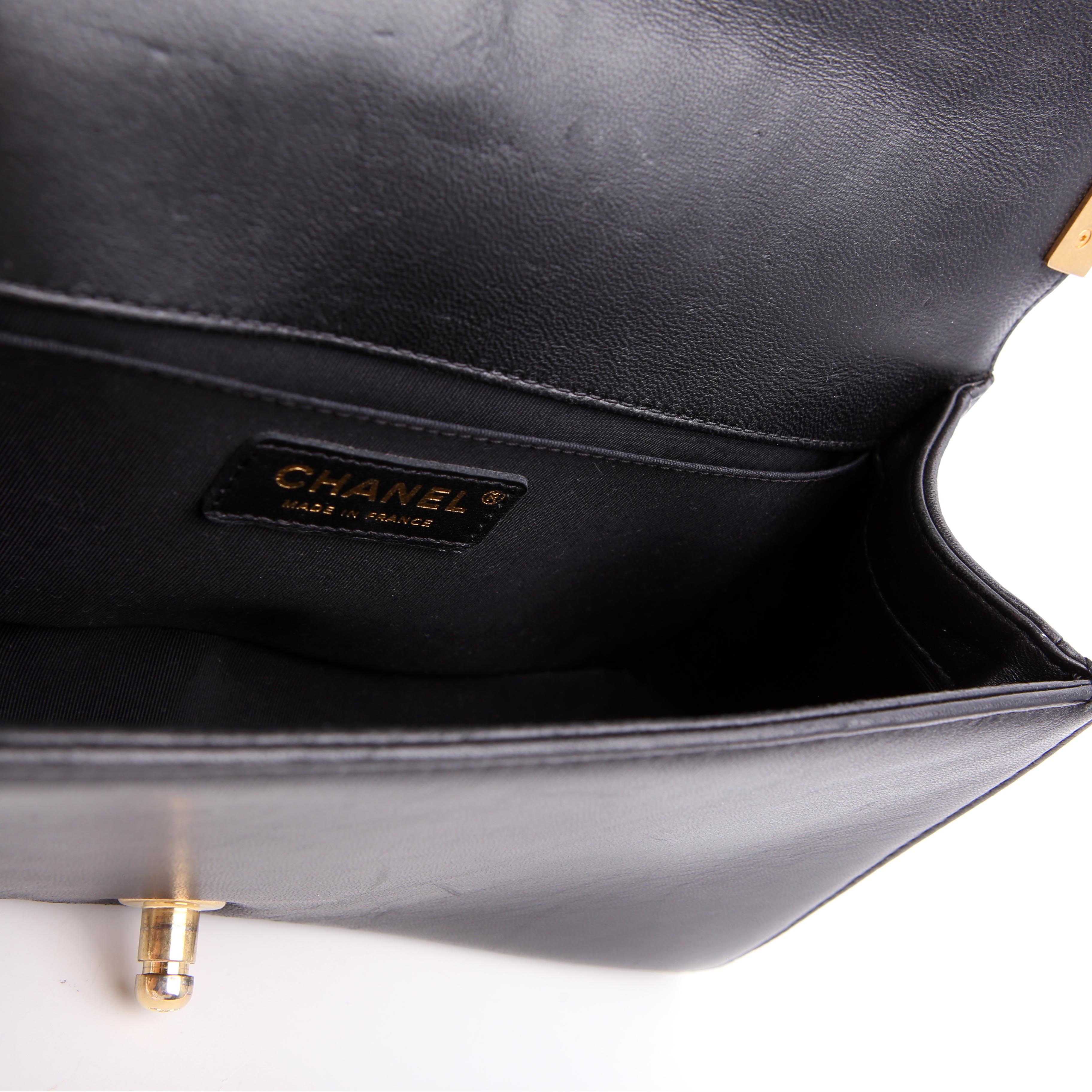 Chanel Boy Flap Medium Old Lambskin Black 22M
