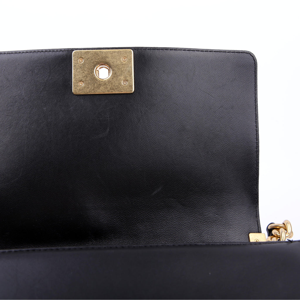Chanel Boy Flap Medium Old Lambskin Black 22M
