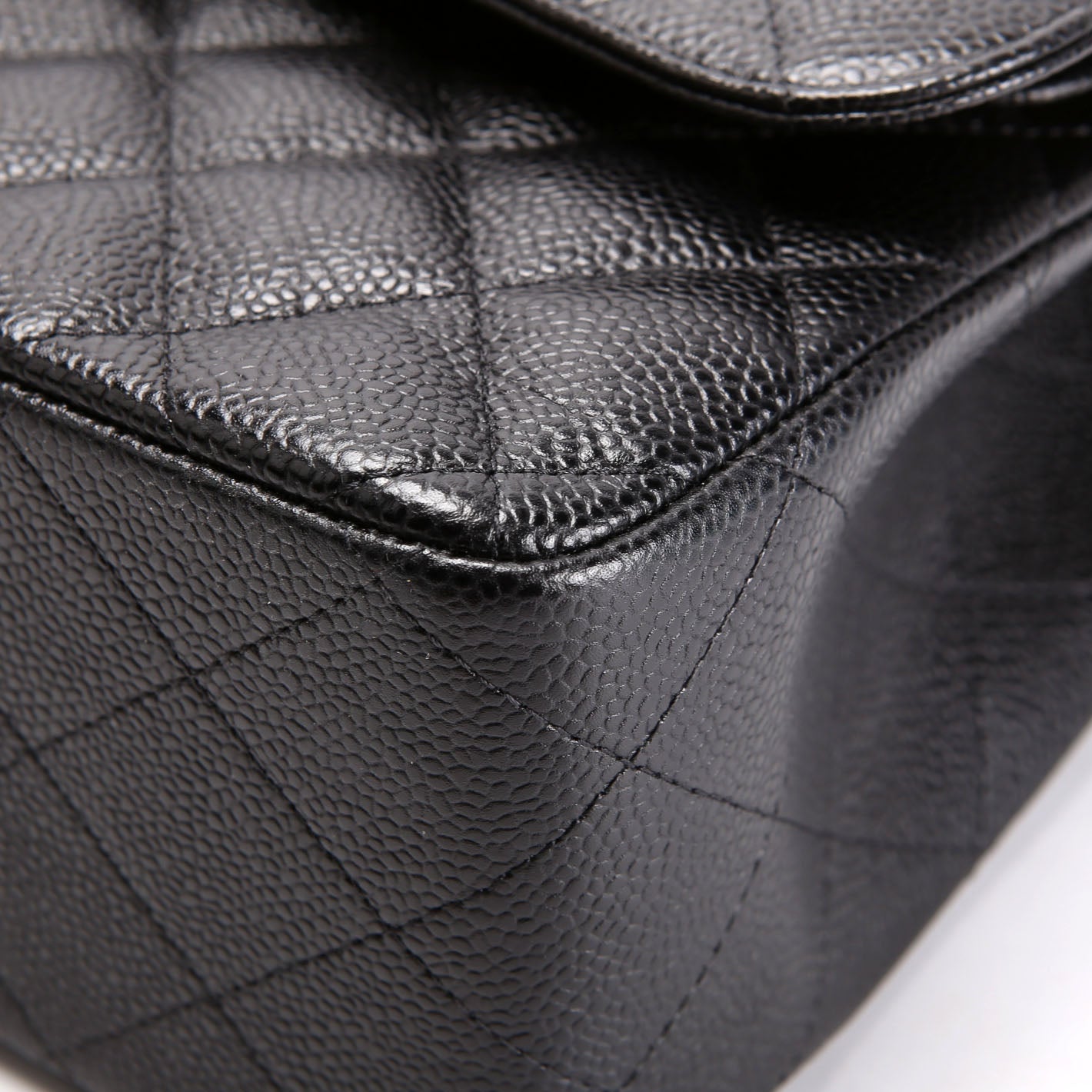 Chanel Classic Flap Jumbo Caviar 23M Black/Burgundy