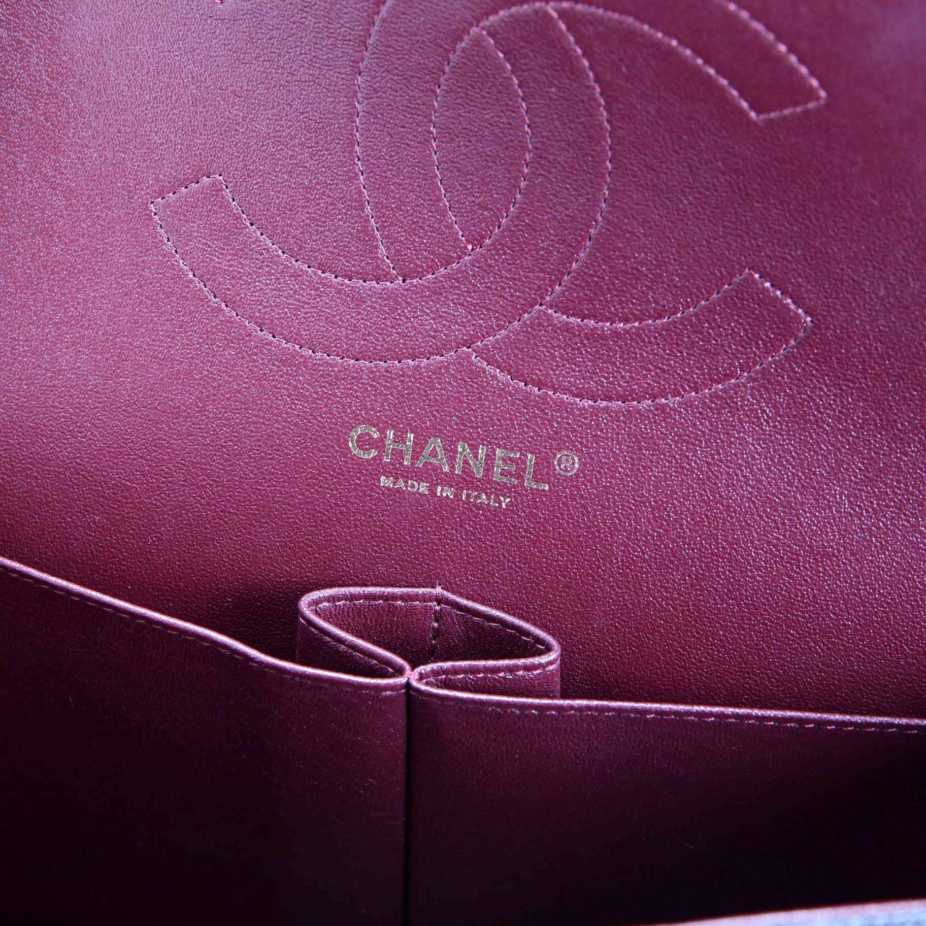 Chanel Classic Flap Jumbo Caviar 23M Black/Burgundy