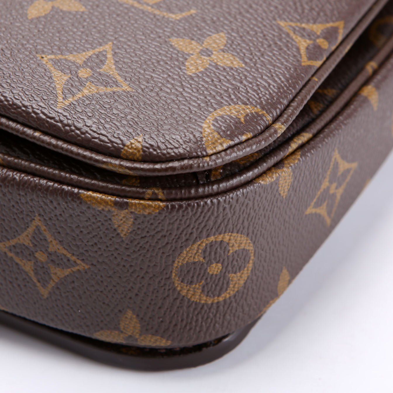 Louis Vuitton Pochette Metis Monogram Brown