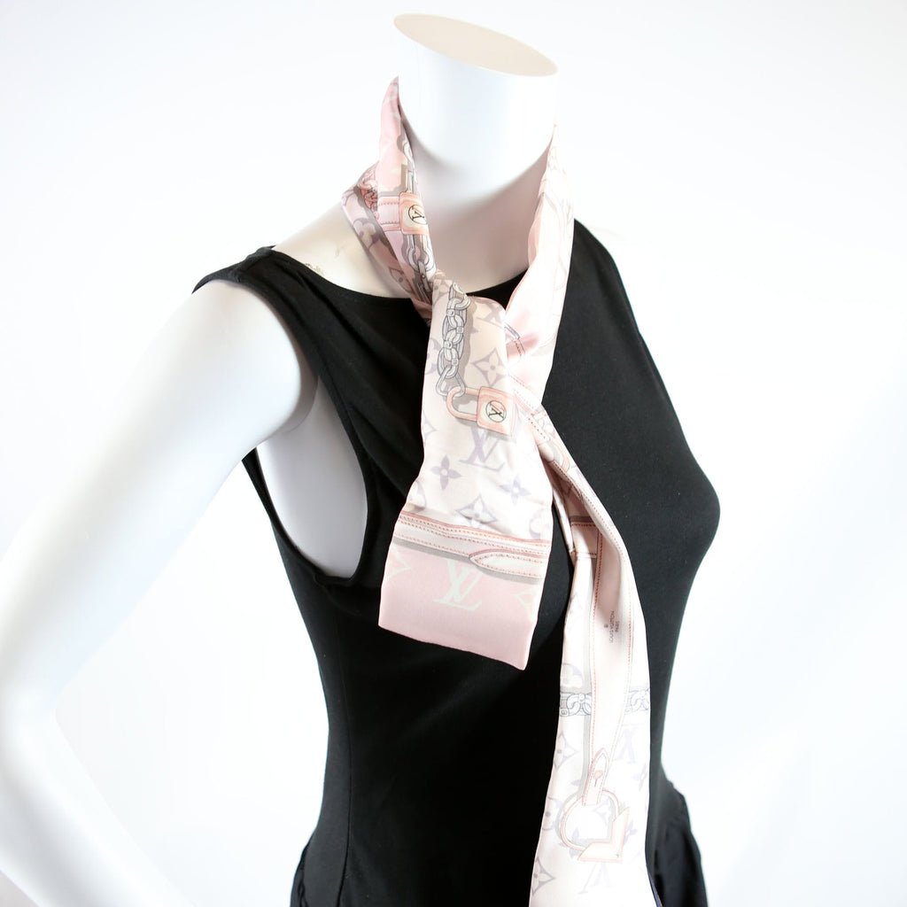 Louis Vuitton Confidential Bandeau Silk Pink