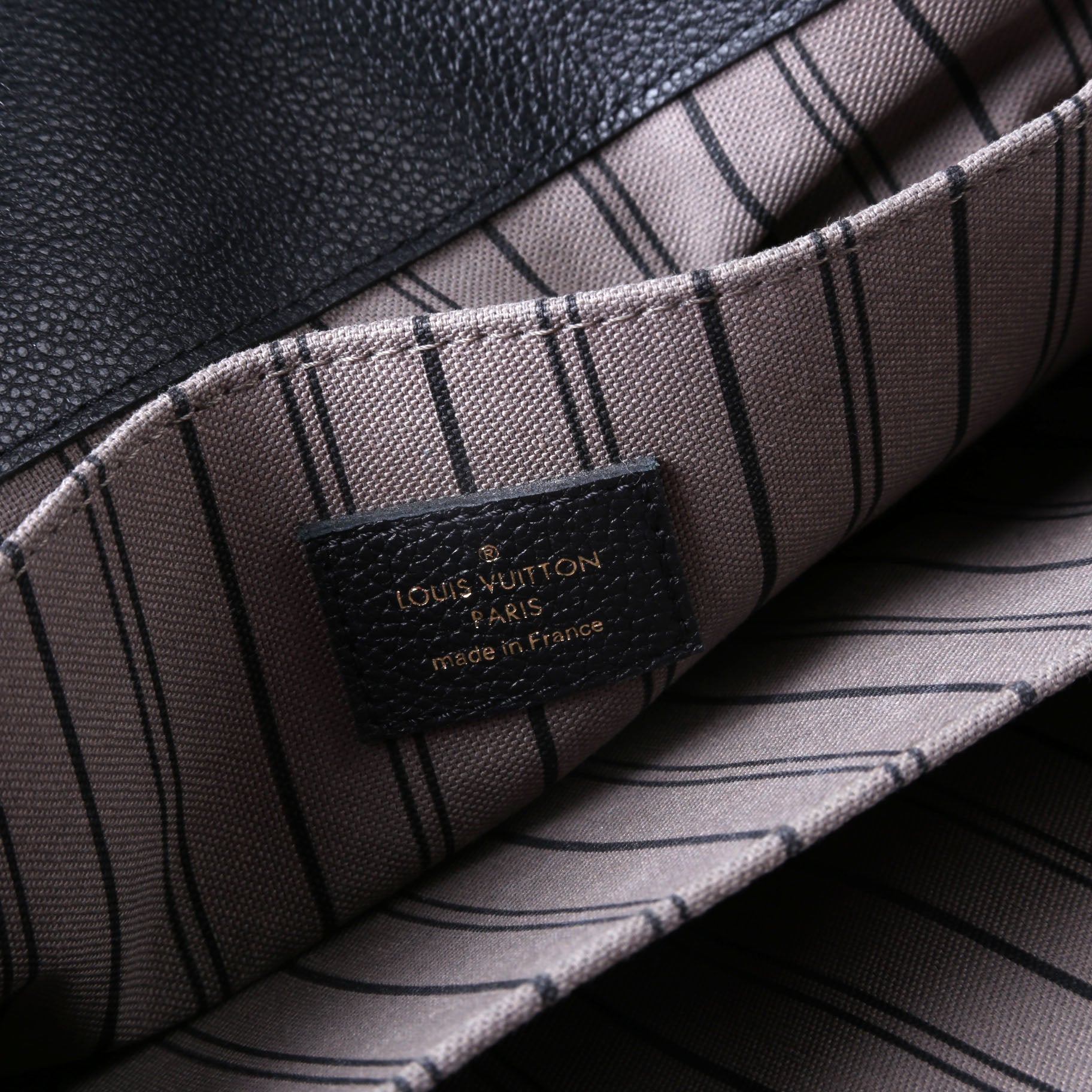 Louis Vuitton Pochette Metis Empreinte Black