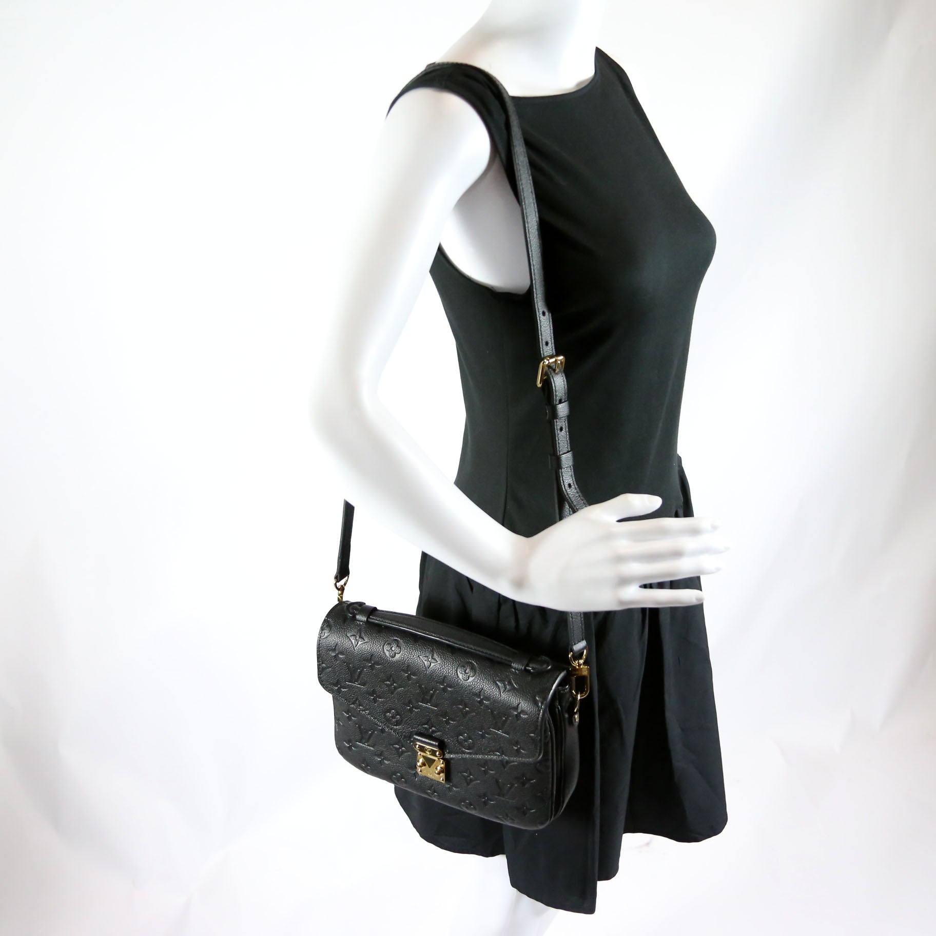 Louis Vuitton Pochette Metis Empreinte Black