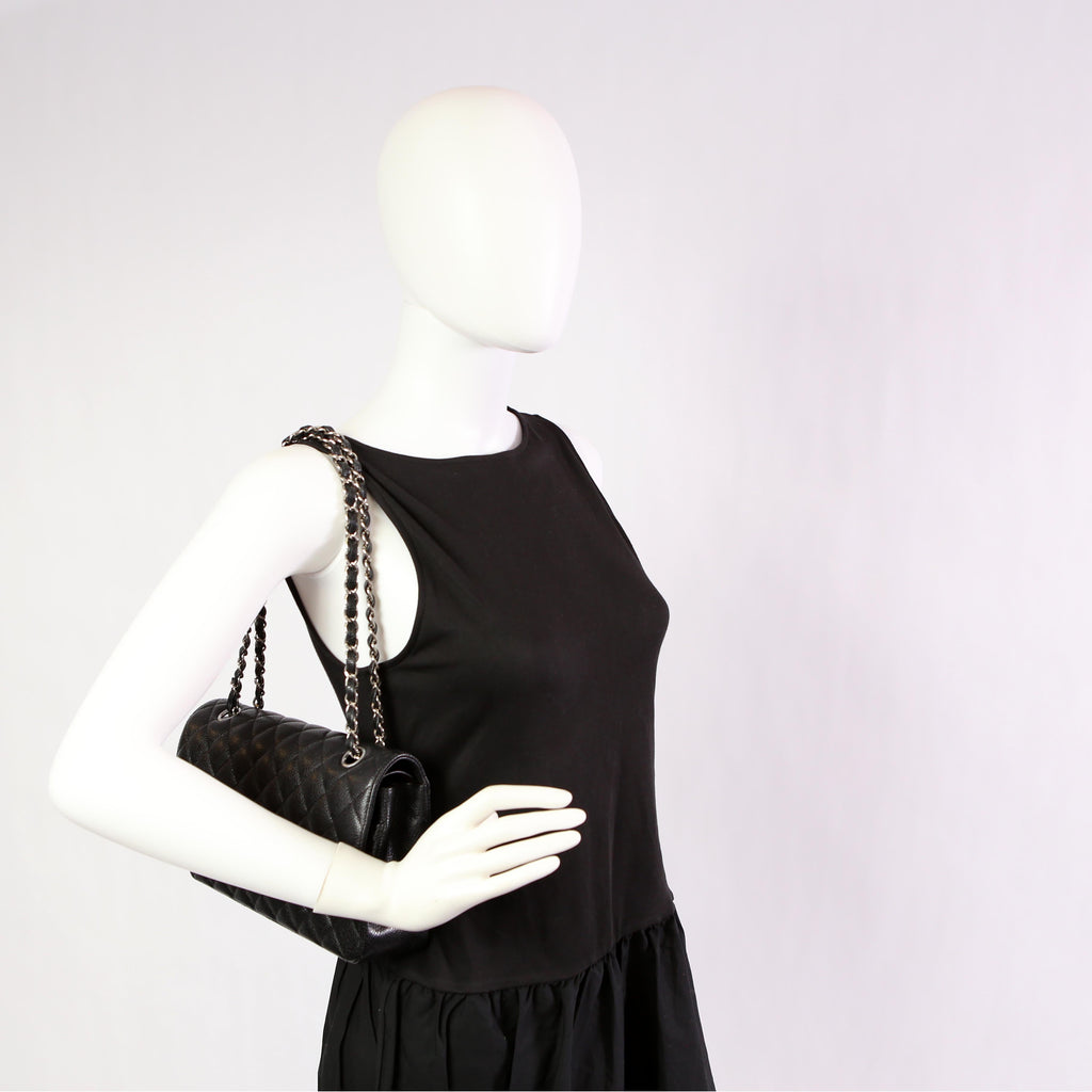 Chanel Classic Flap Medium Caviar 22M Black/Silver