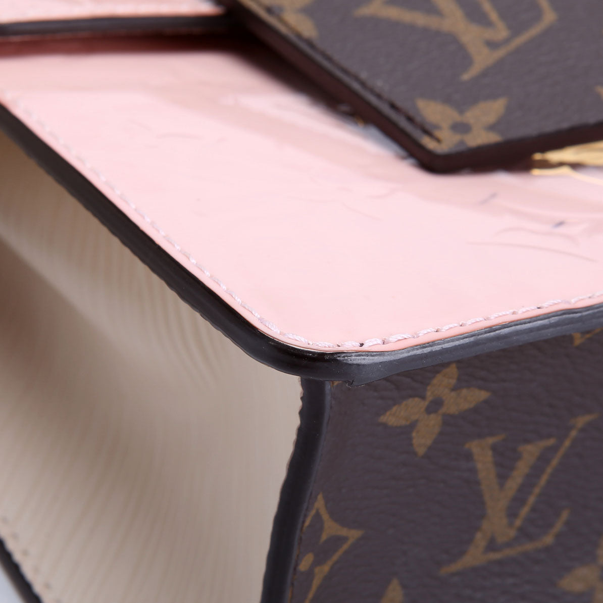 Louis Vuitton Spring Street Vernis Pink