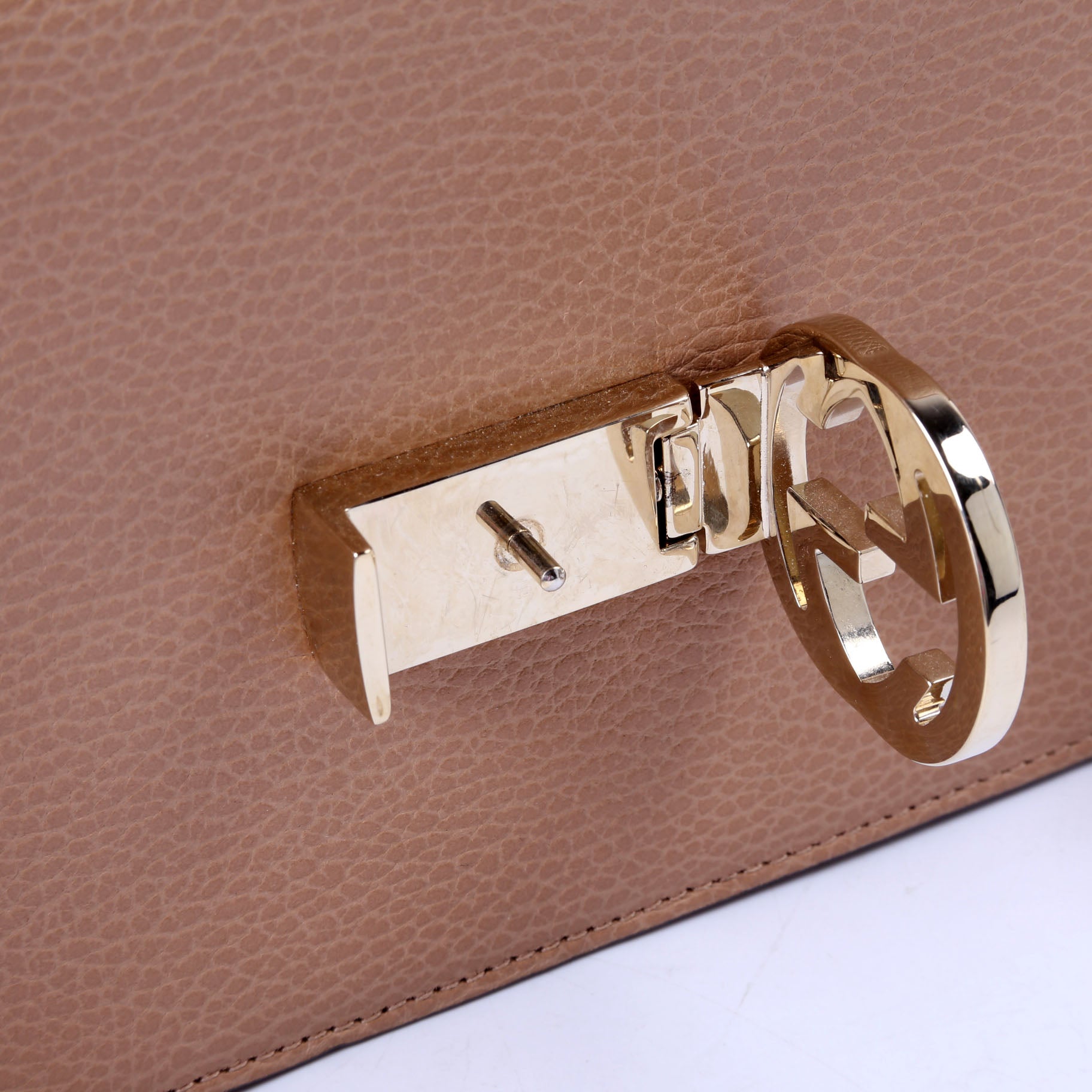 Gucci 510304 Interlocking Small Crossbody Nude