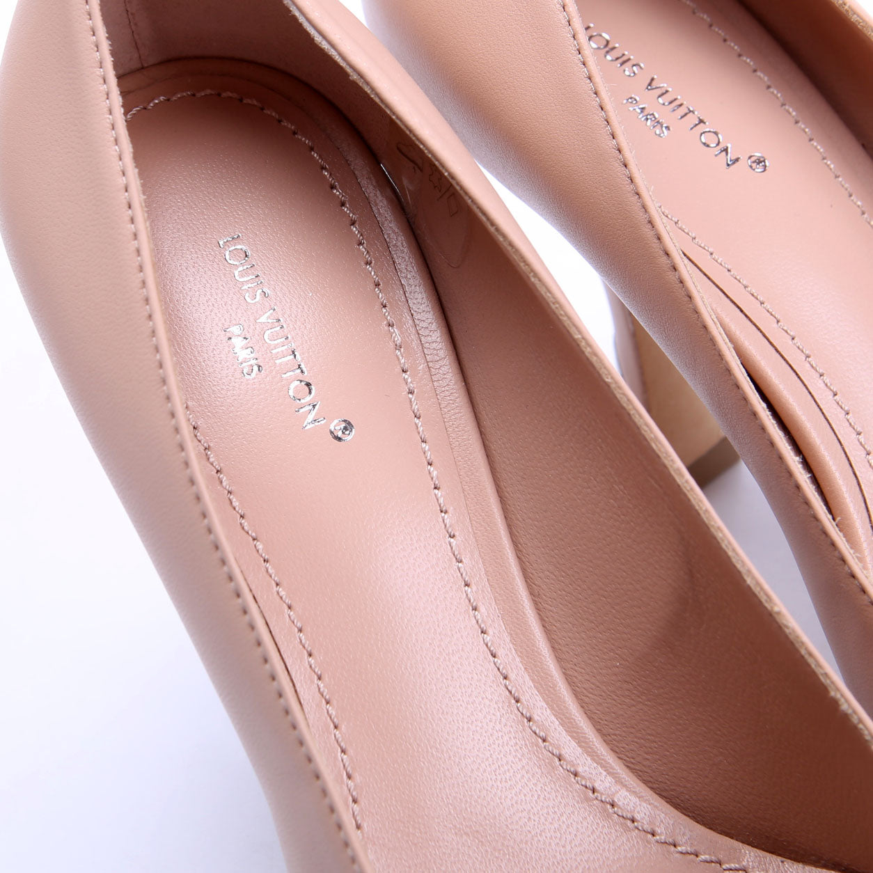 Louis Vuitton Leather Pumps Size 36