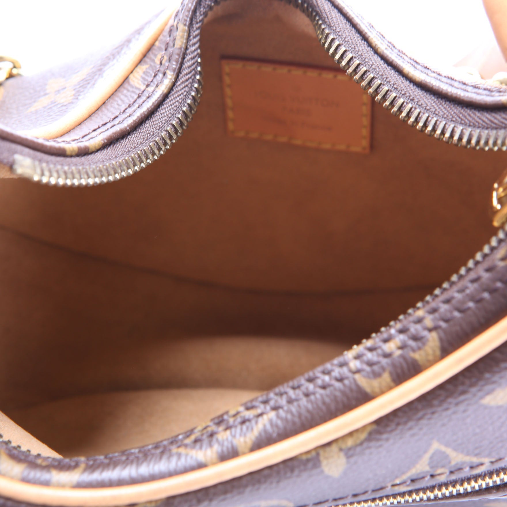 Louis Vuitton Loop Monogram