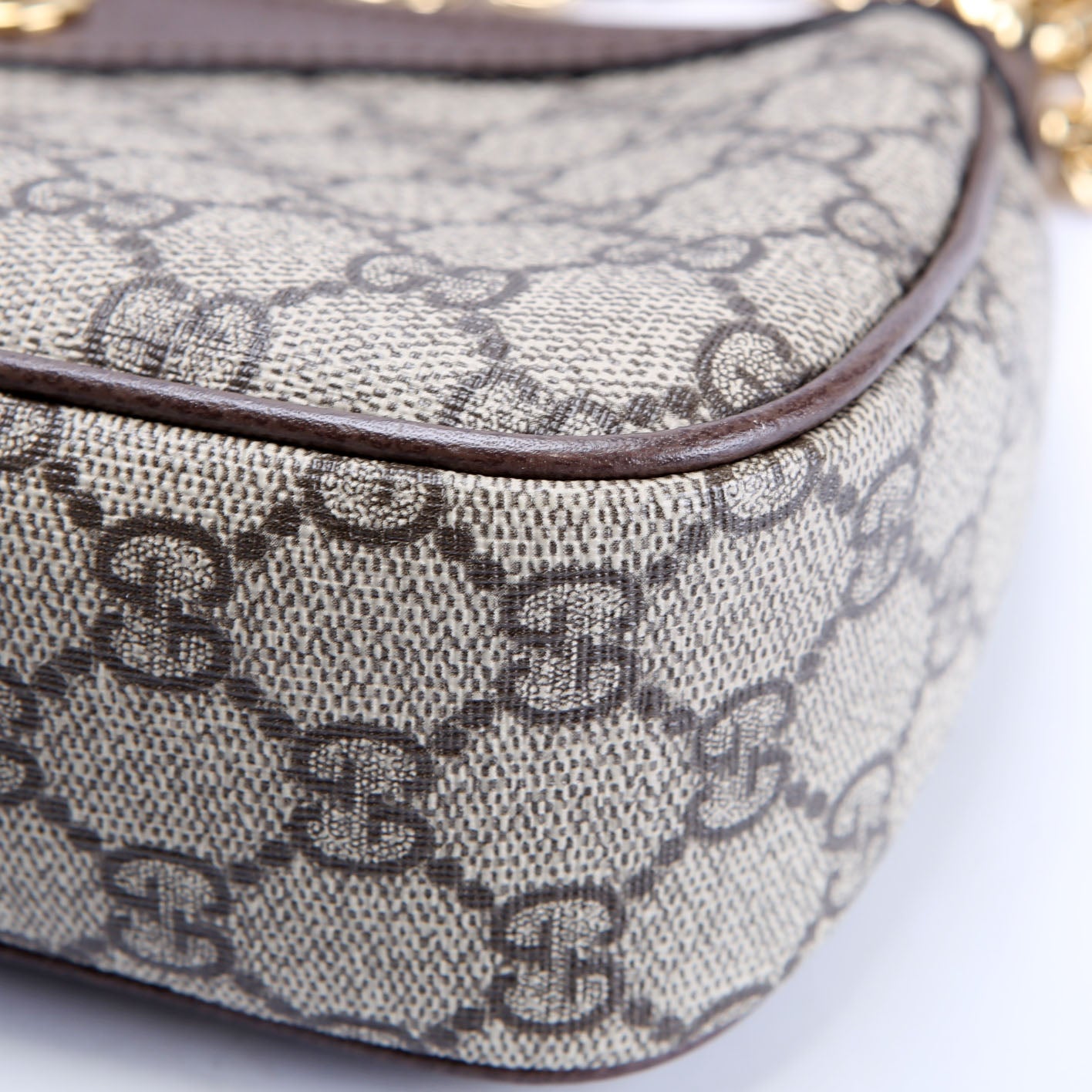 Gucci 735132 GG Supreme Small Handbag Brown