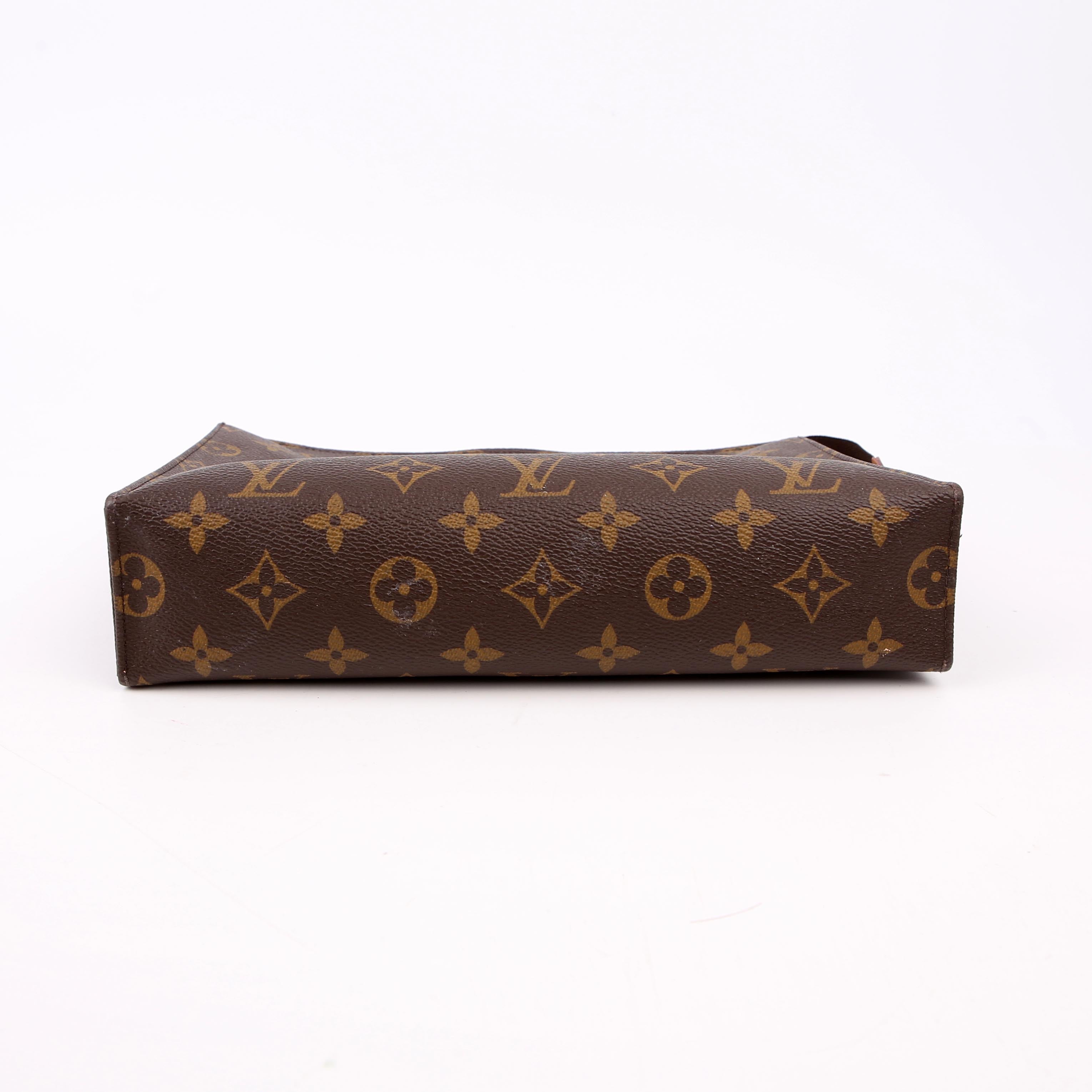 Louis Vuitton Toiletry Pouch 26 Monogram