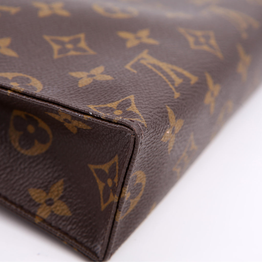 Louis Vuitton Toiletry Pouch 26 Monogram