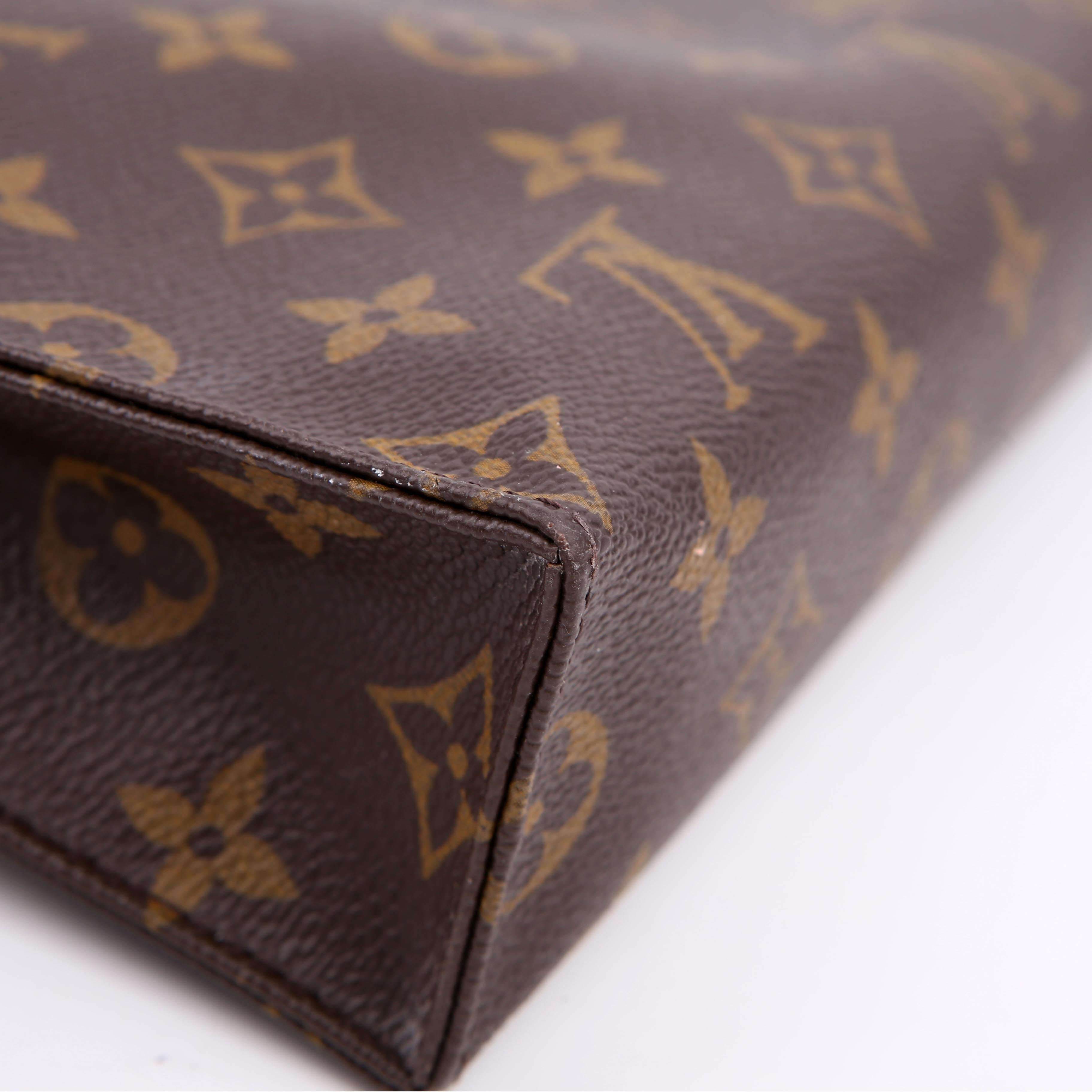 Louis Vuitton Toiletry Pouch 26 Monogram