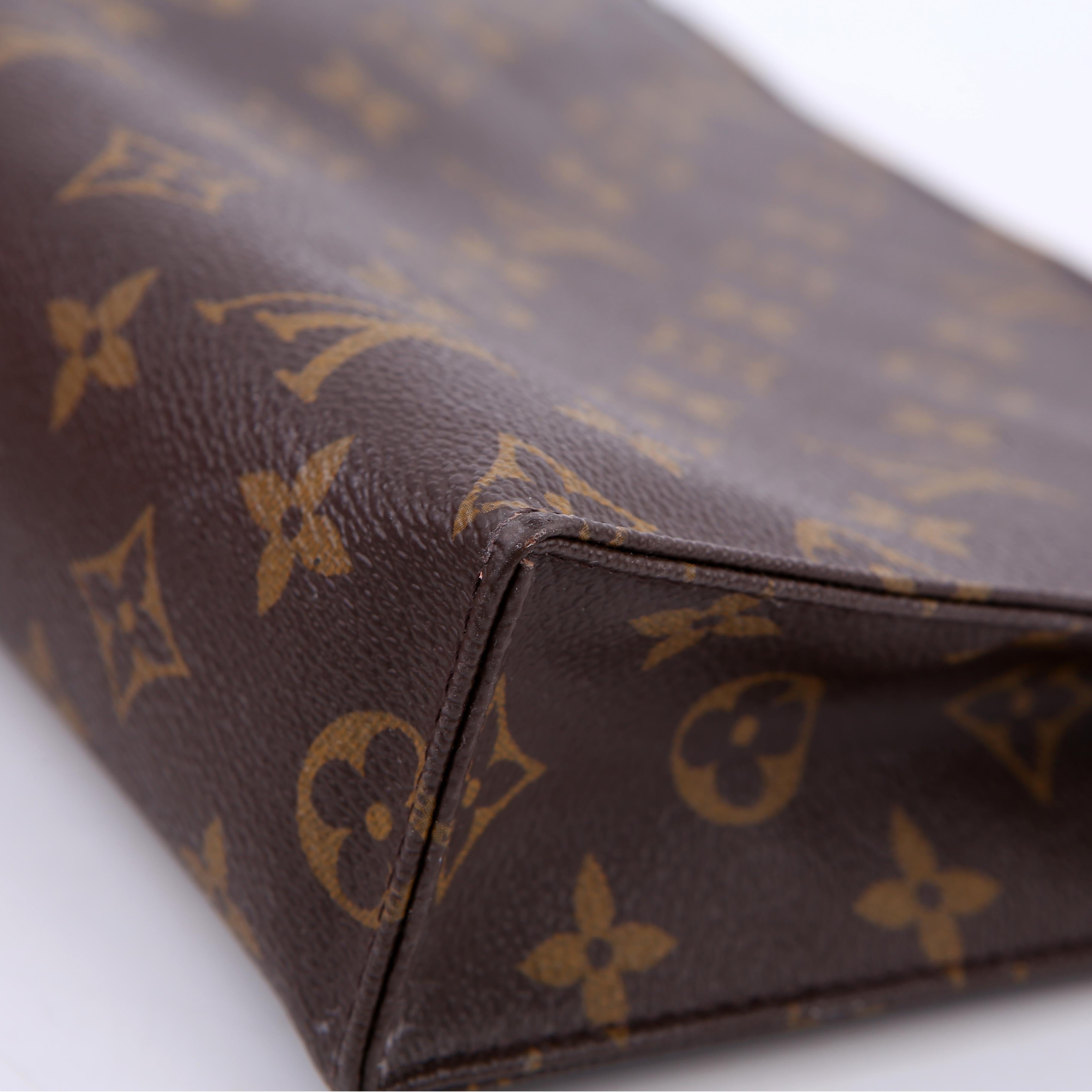 Louis Vuitton Toiletry Pouch 26 Monogram
