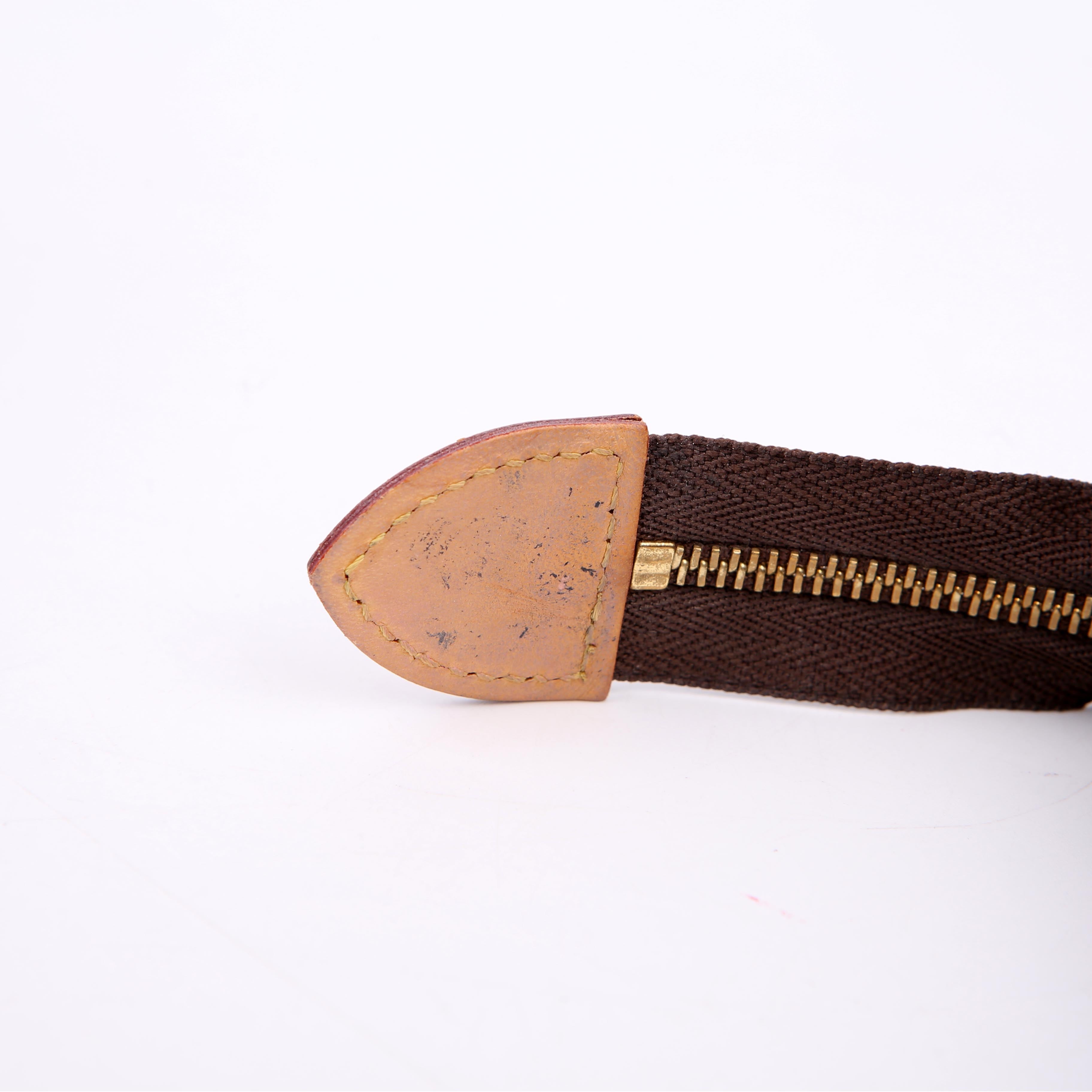 Louis Vuitton Toiletry Pouch 26 Monogram