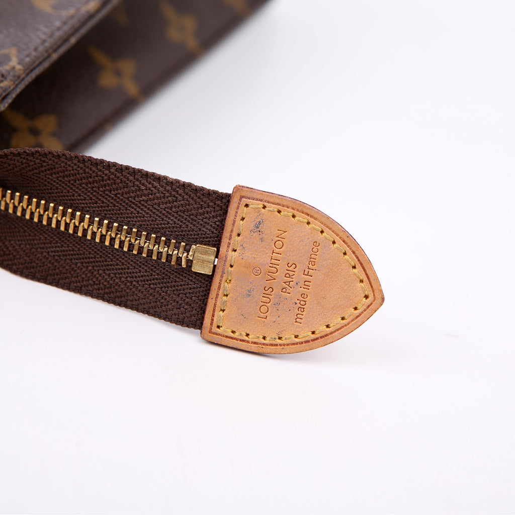 Louis Vuitton Toiletry Pouch 26 Monogram