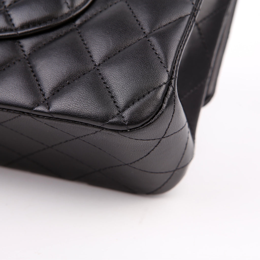 Chanel Classic Flap Medium Lambskin RFID Black