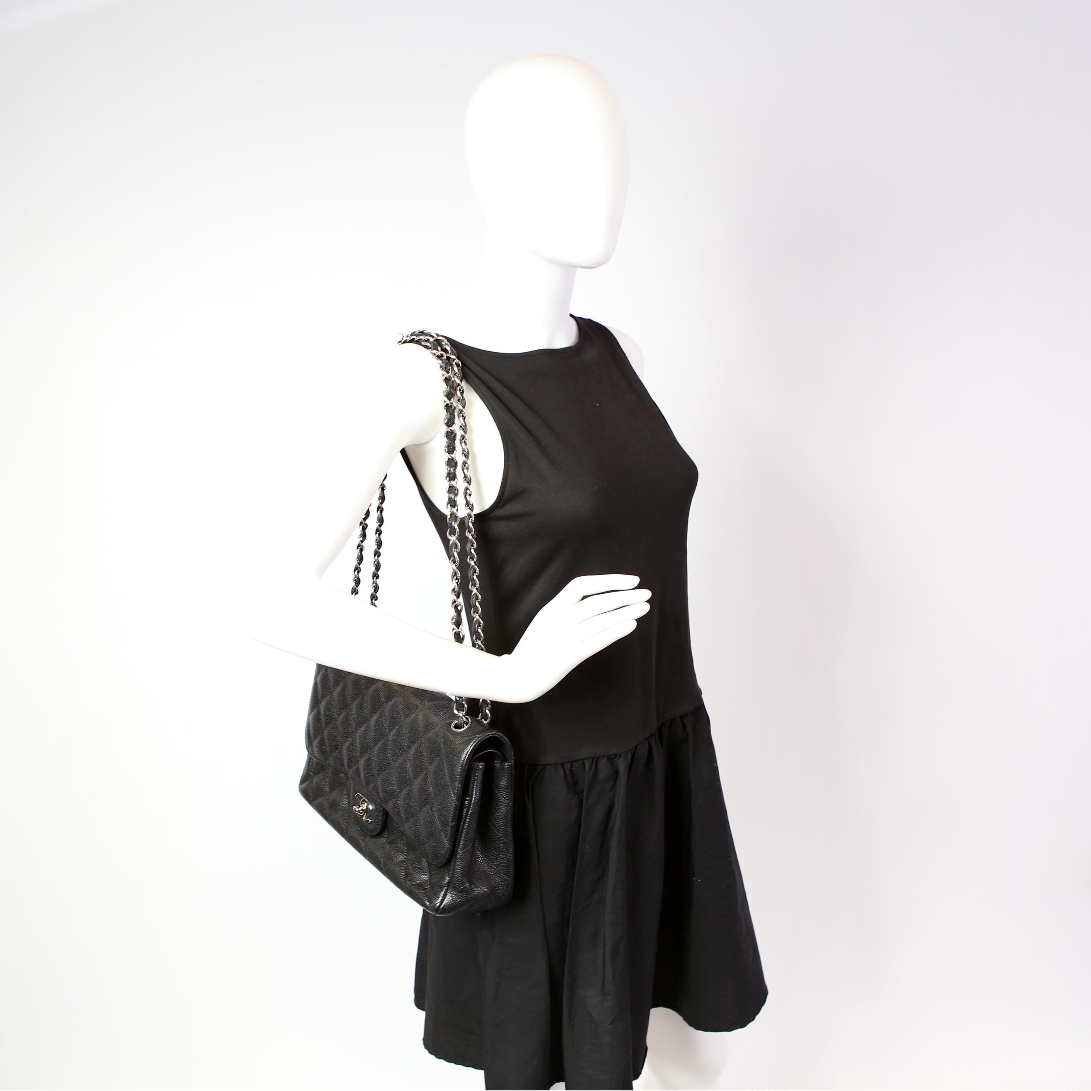 Chanel Classic Flap Jumbo Caviar 25-28M Black