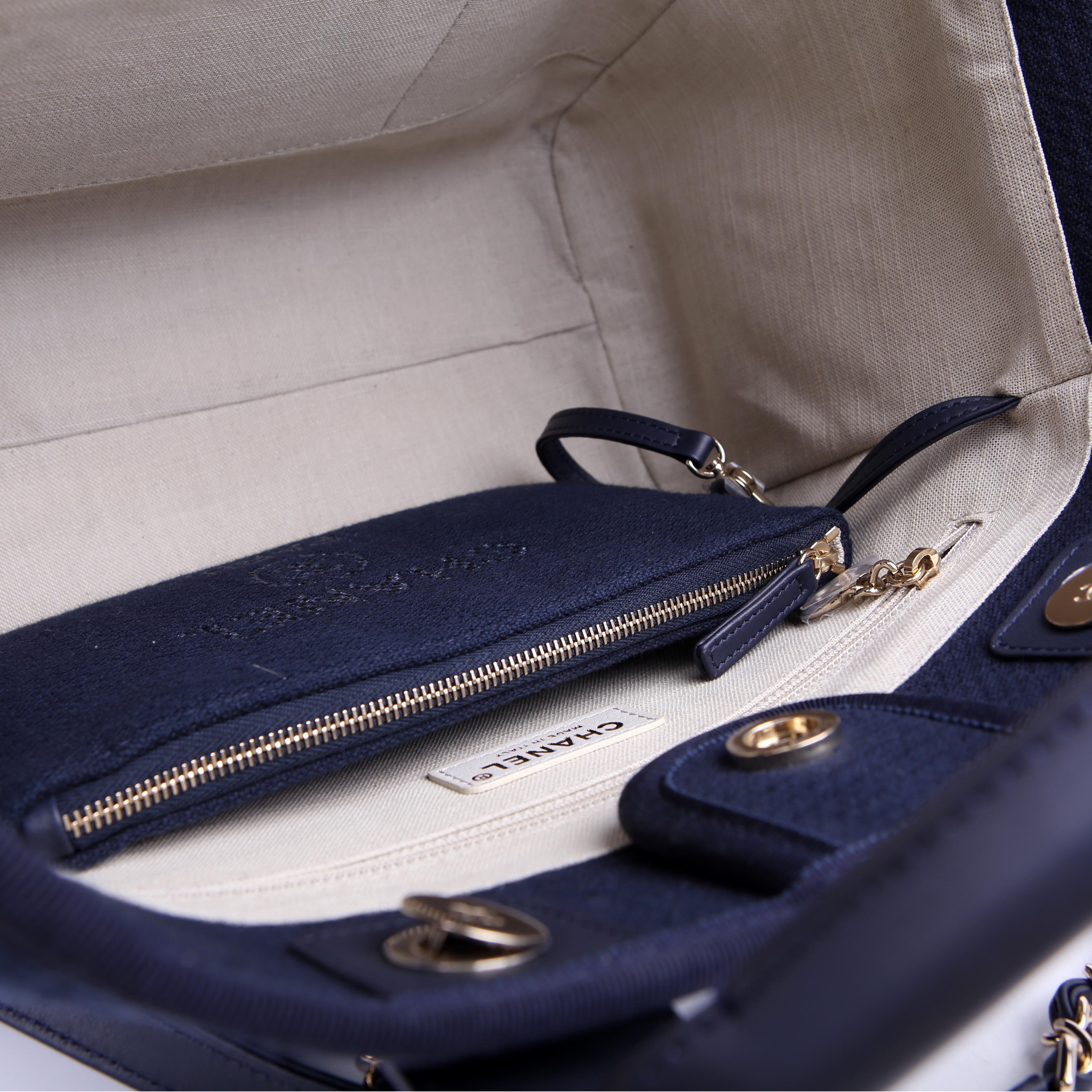 Chanel Deauville Small With Pouch Mixed Fibers Navy