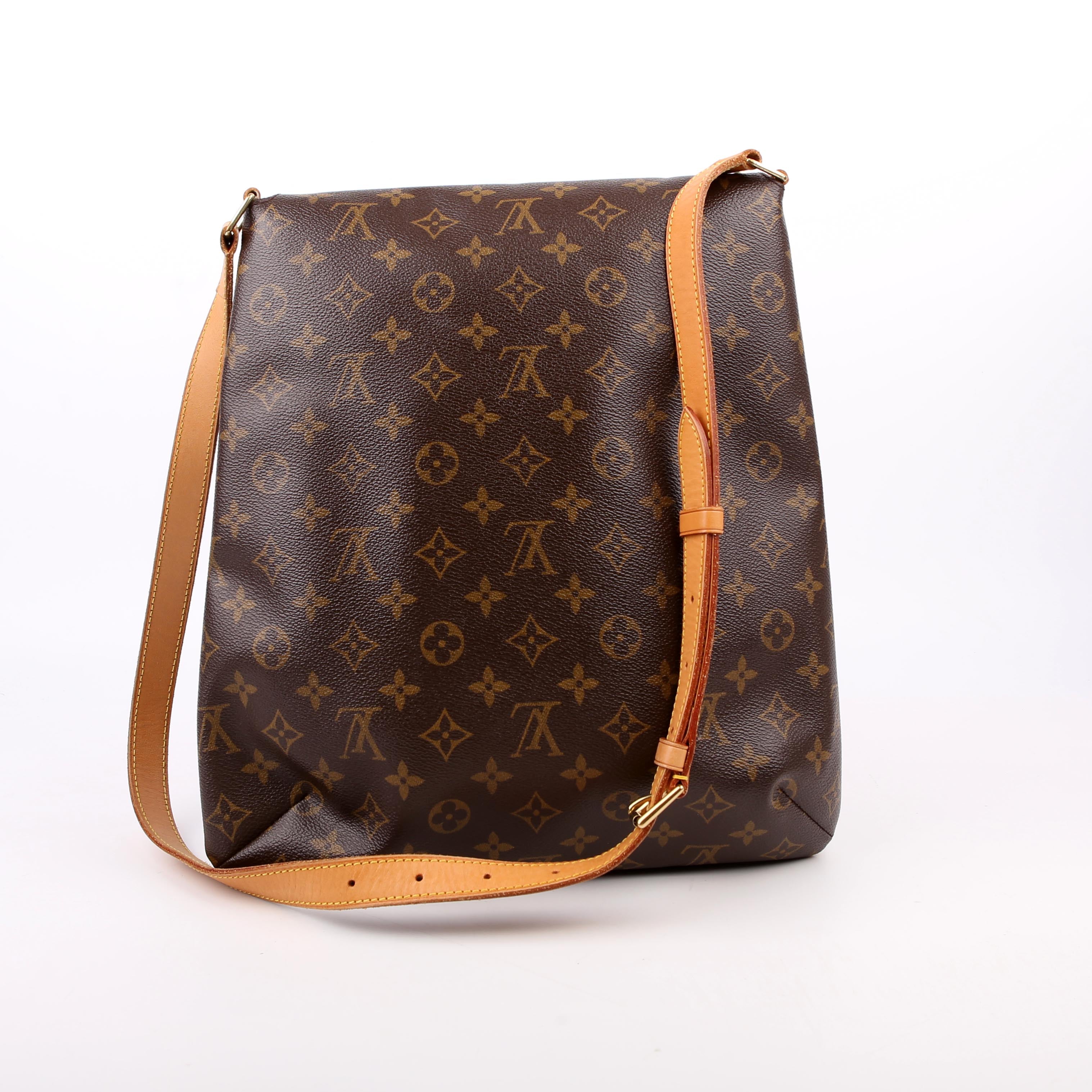 Louis Vuitton Musette Messenger Monogram