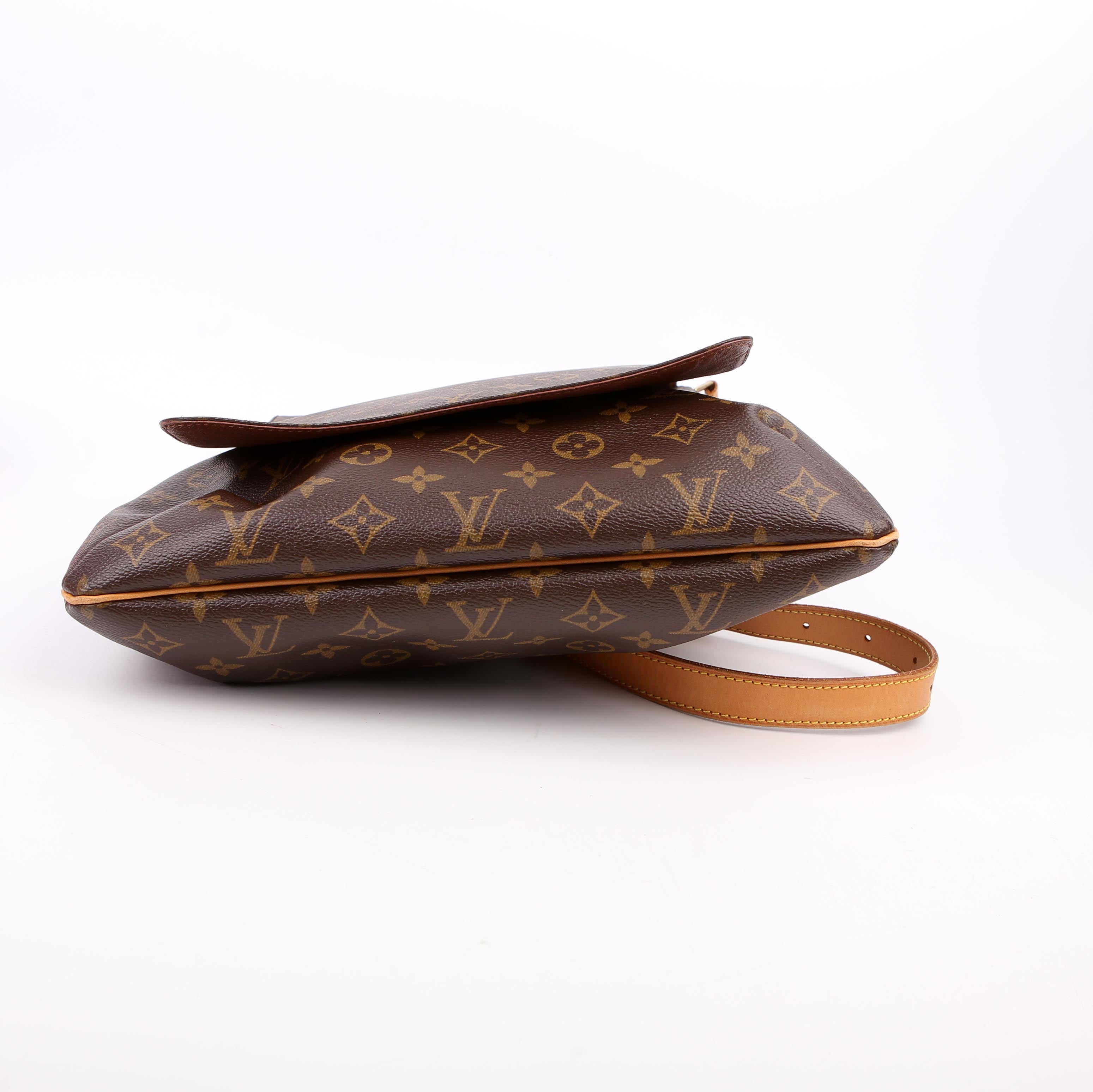 Louis Vuitton Musette Messenger Monogram