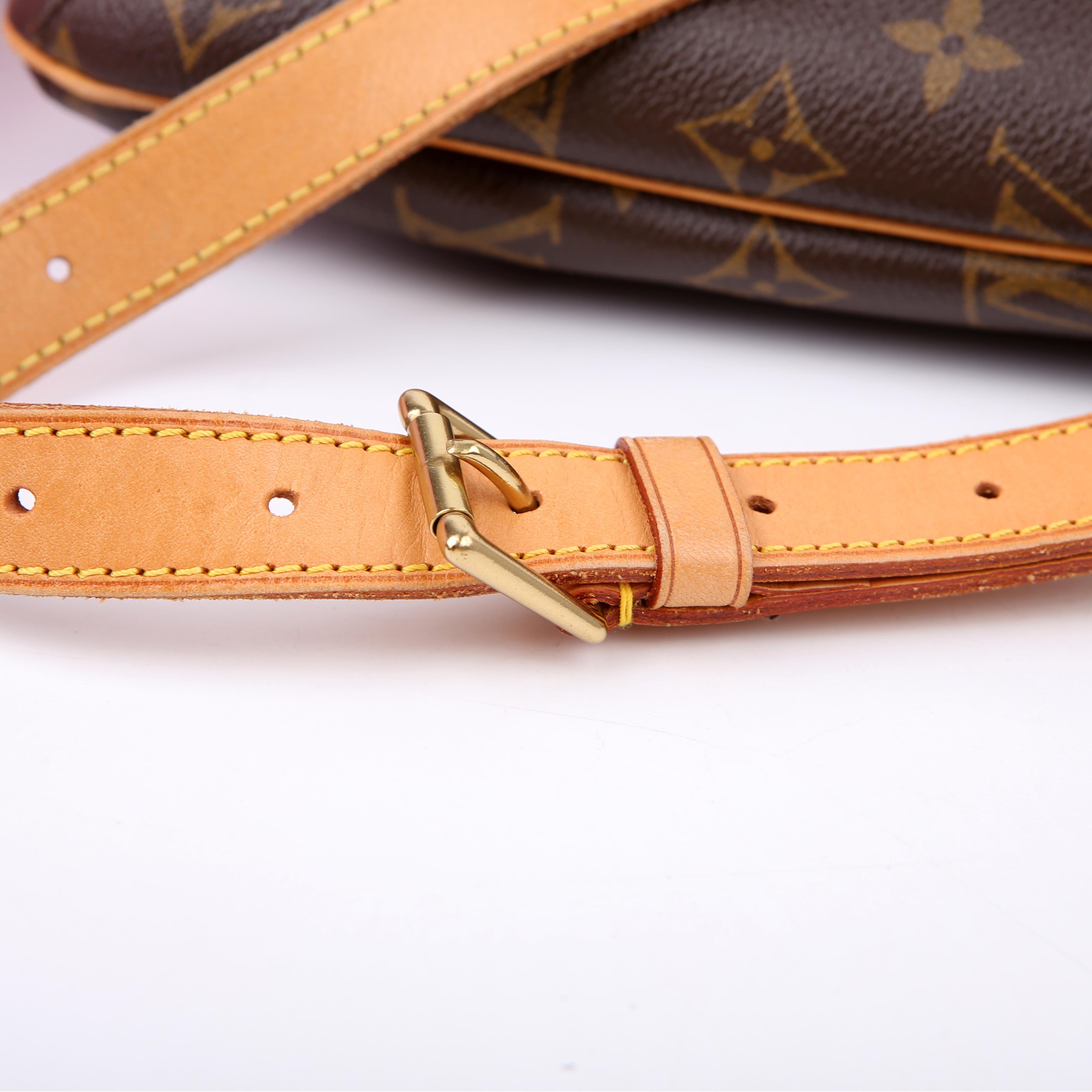 Louis Vuitton Musette Messenger Monogram