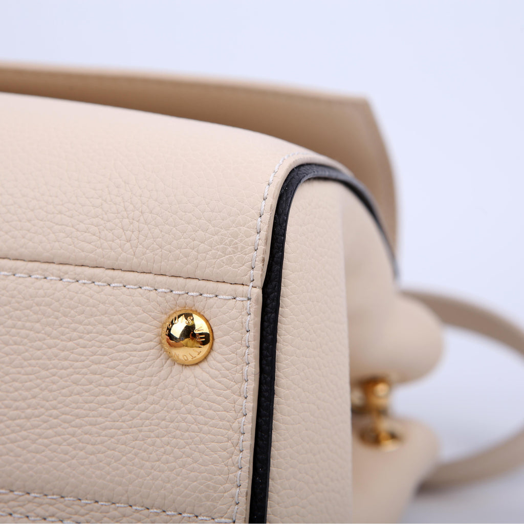 Louis Vuitton Double V Leather Cream