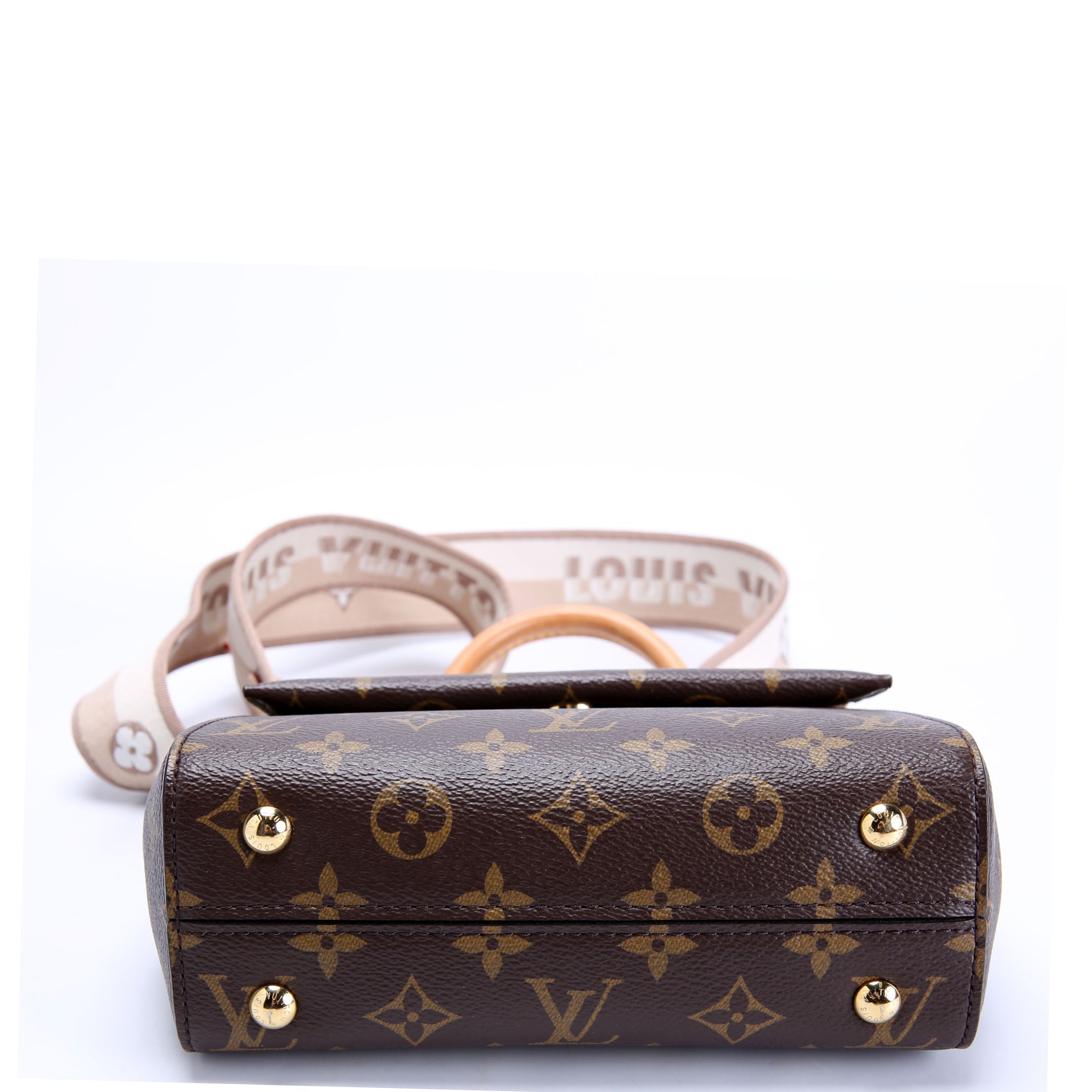 Louis Vuitton Cluny Mini Monogram