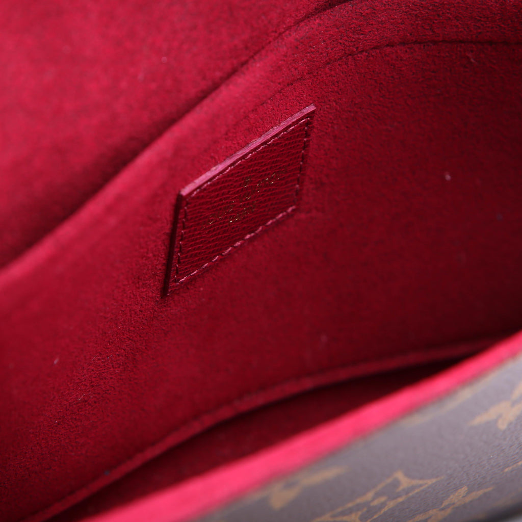 Louis Vuitton Pochete Felicie Monogram Berry