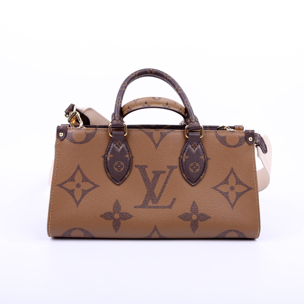 Louis Vuitton ONTHEGO East West Giant Reverse Monogram