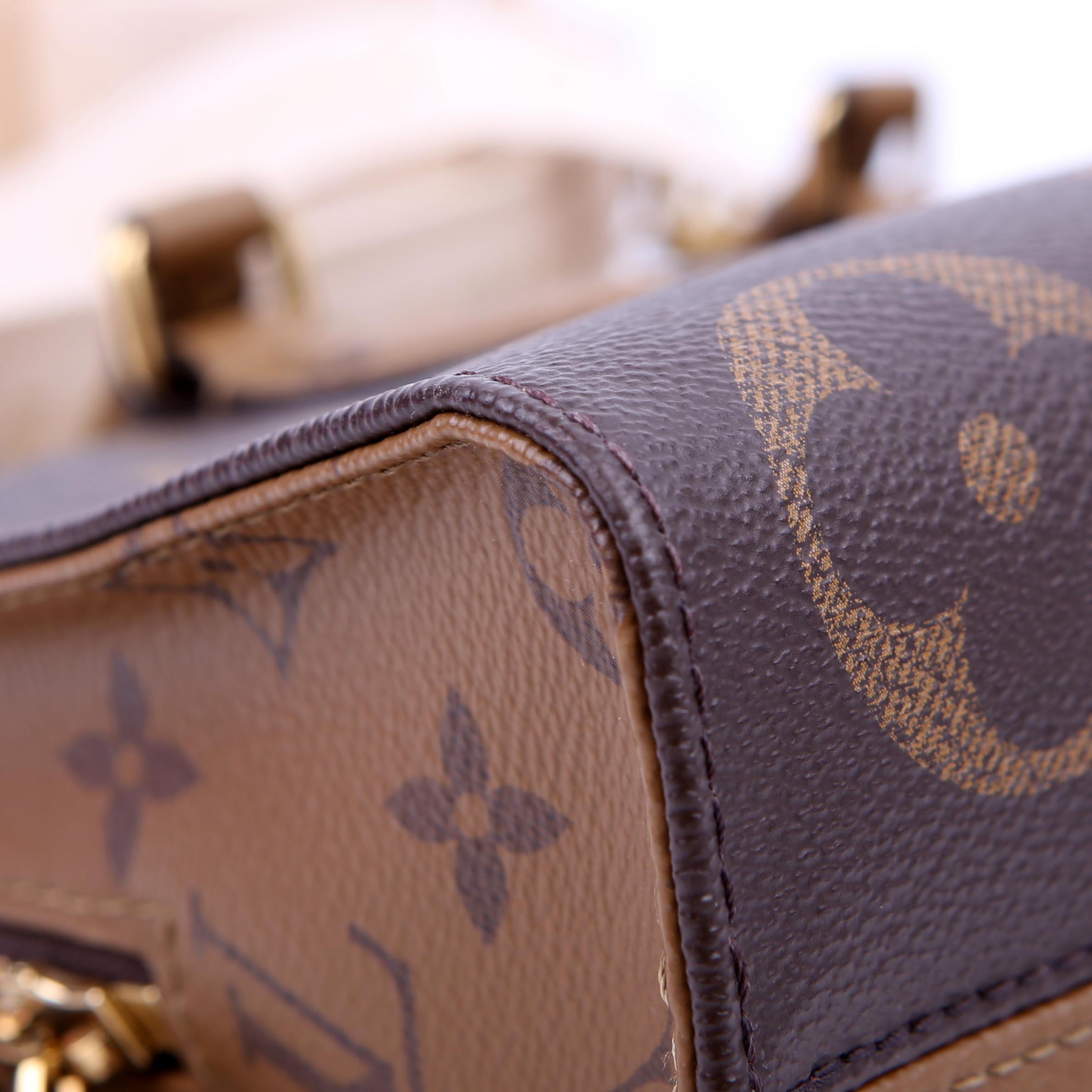 Louis Vuitton ONTHEGO East West Giant Reverse Monogram