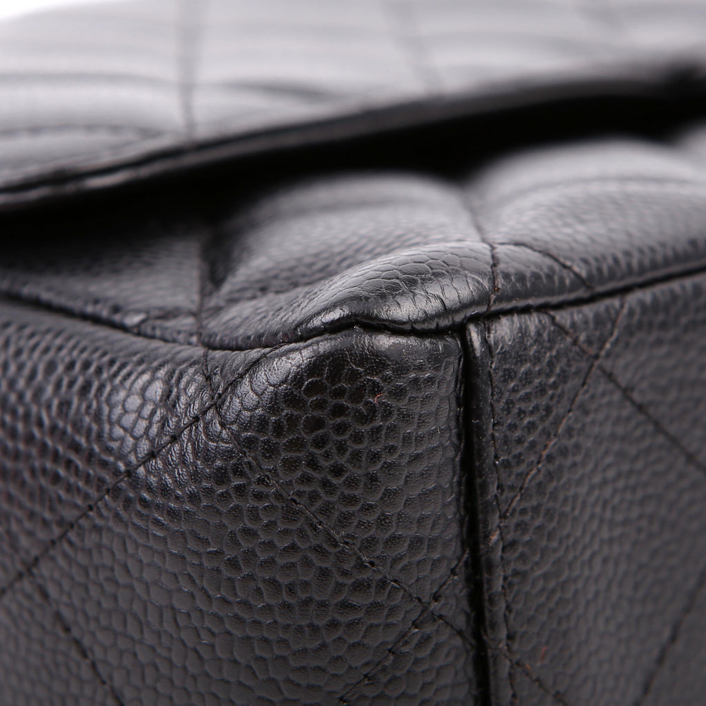 Chanel Classic Flap Maxi Caviar 17-20M Black