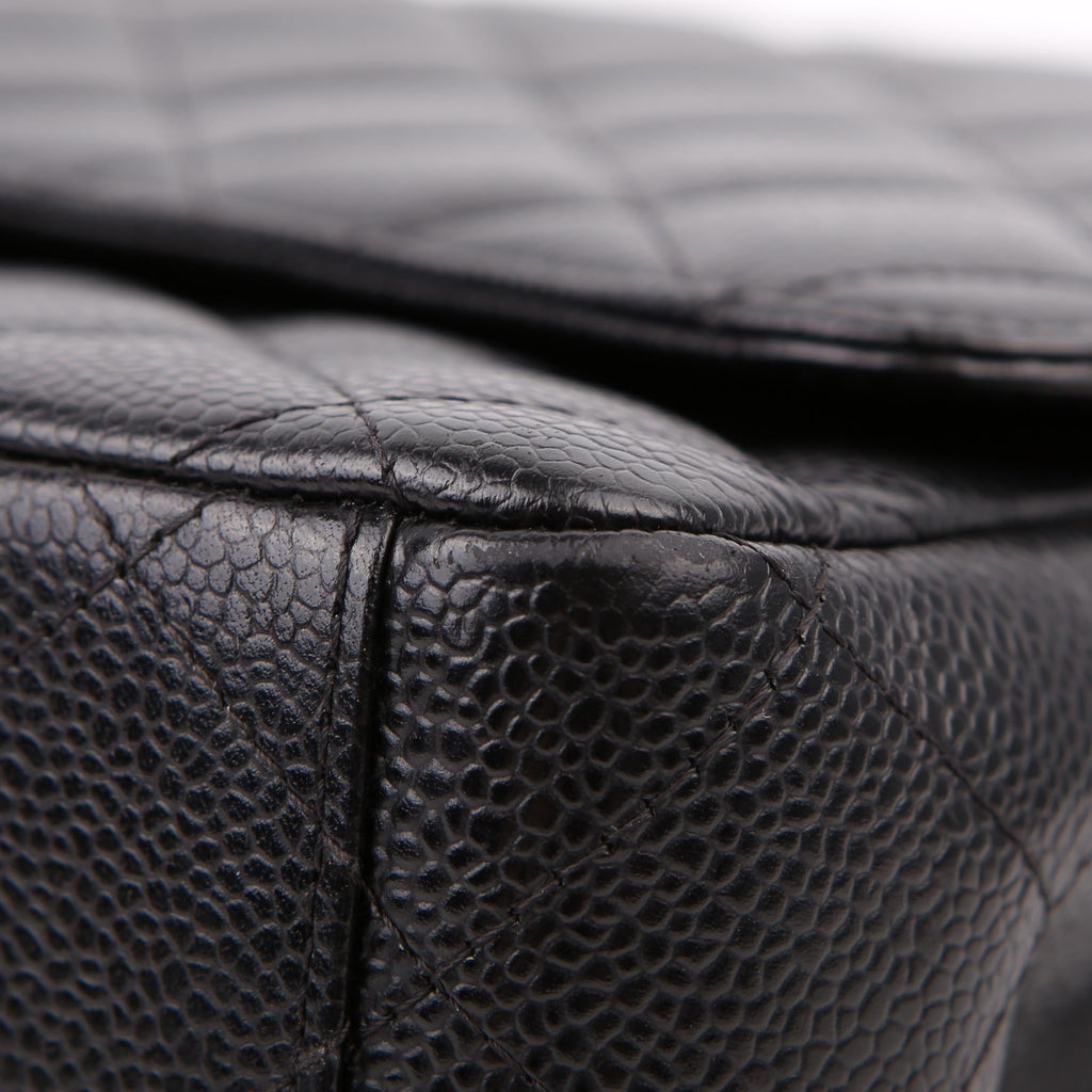 Chanel Classic Flap Maxi Caviar 17-20M Black