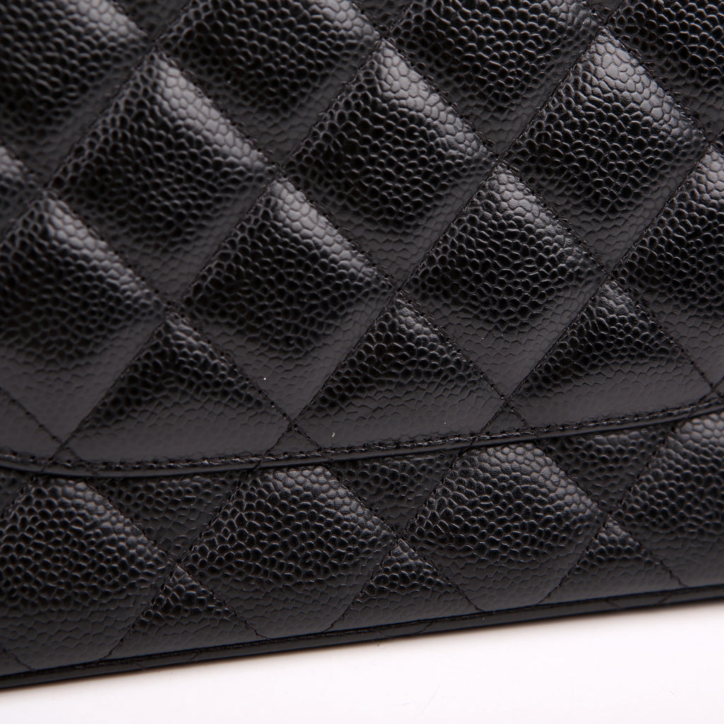 Chanel Classic Flap Maxi Caviar 17-20M Black