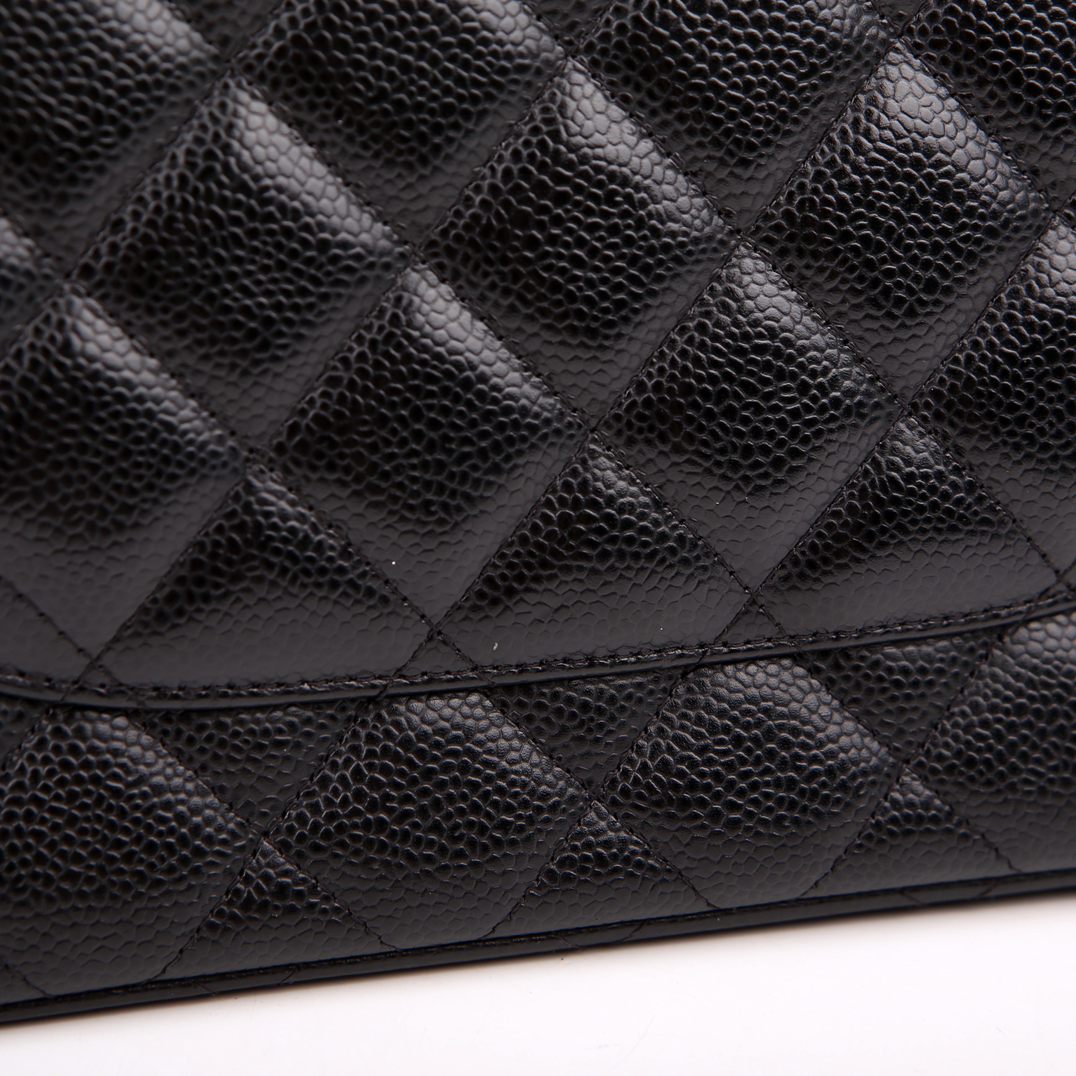 Chanel Classic Flap Maxi Caviar 17-20M Black