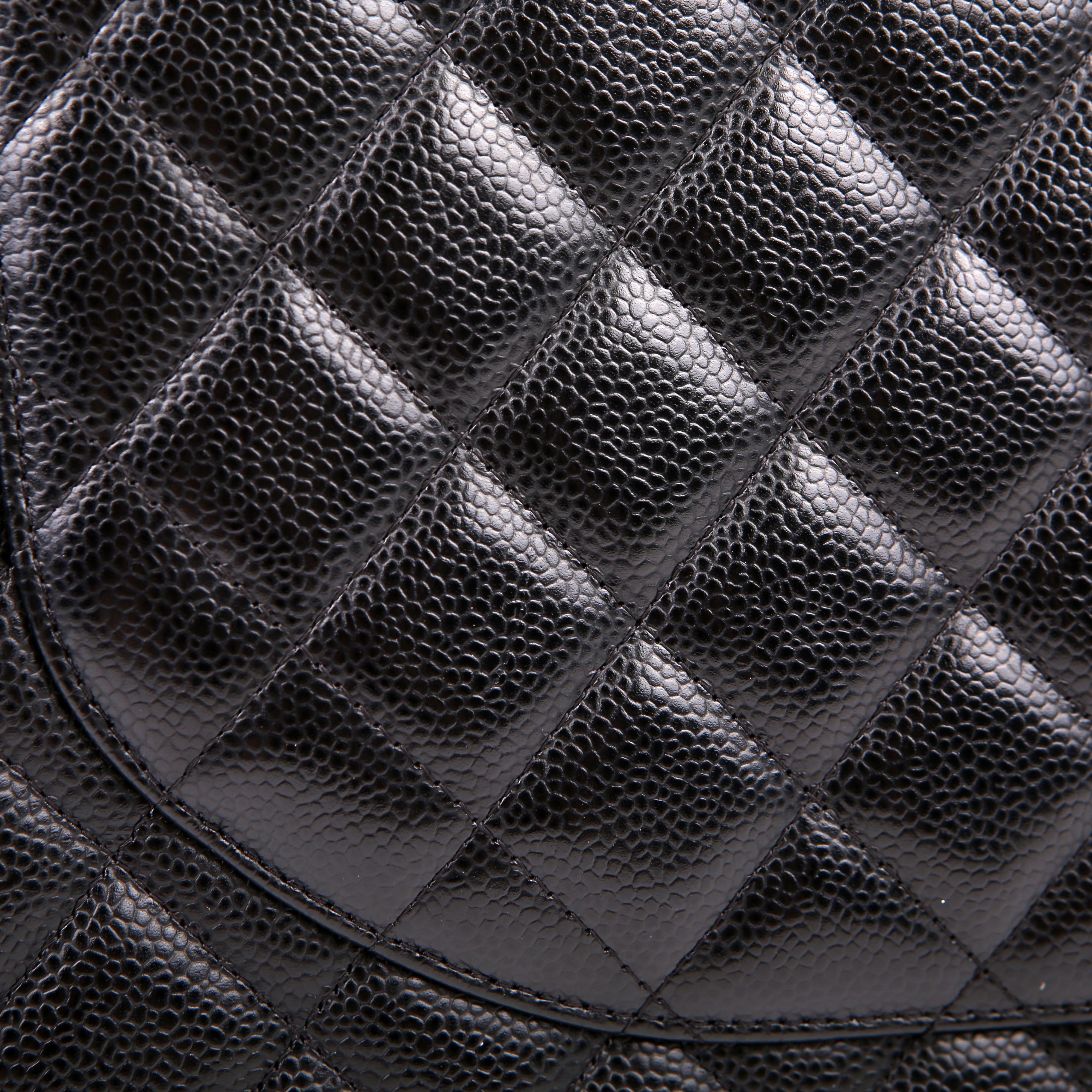 Chanel Classic Flap Maxi Caviar 17-20M Black