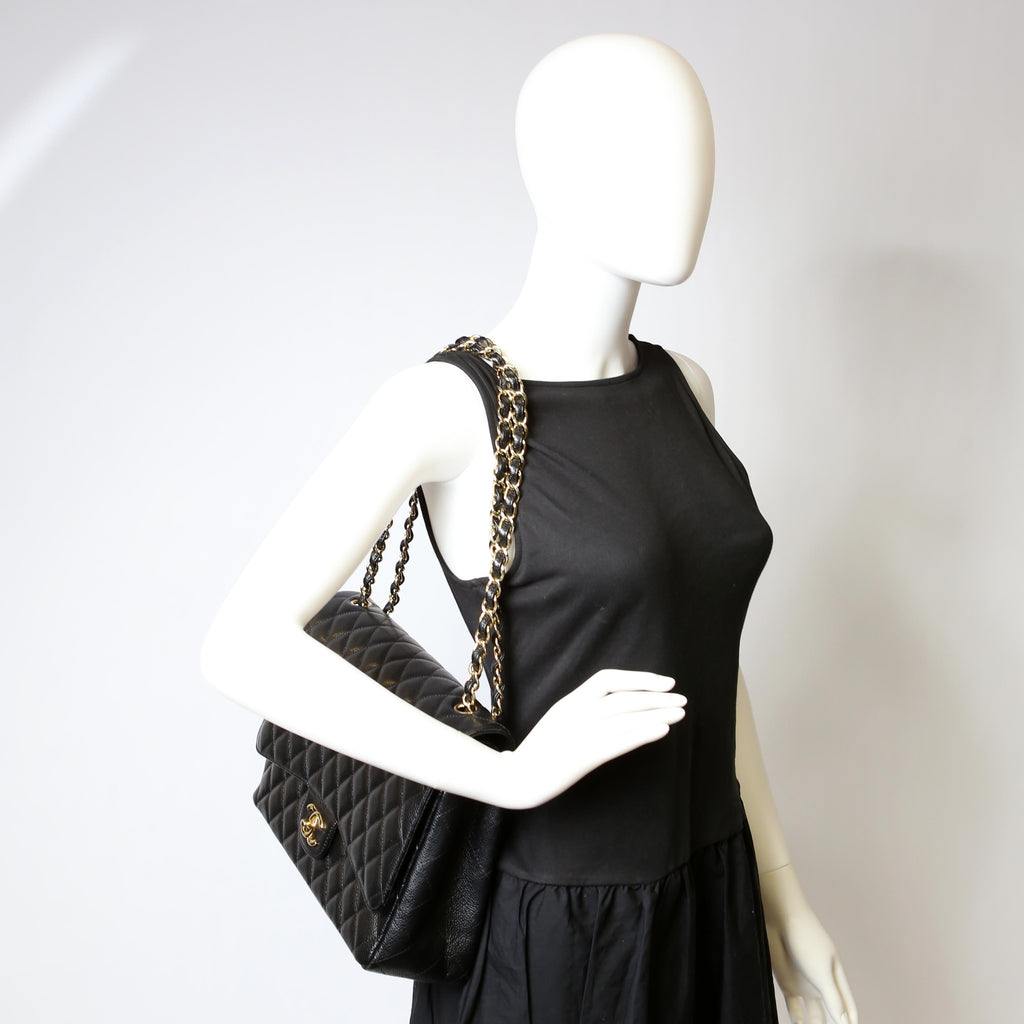Chanel Classic Flap Maxi Caviar 17-20M Black