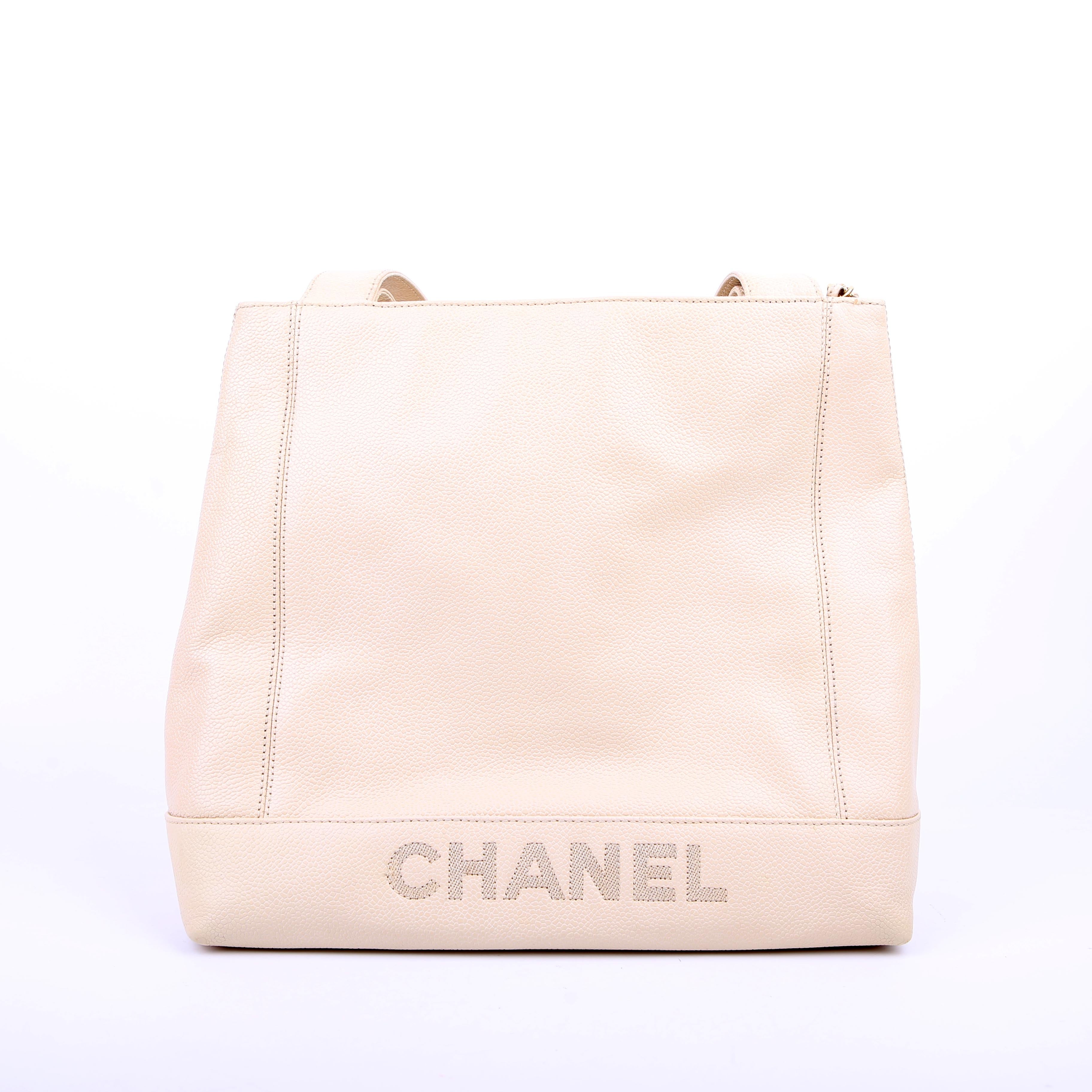 Chanel Logo Vintage Tote Medium Cream
